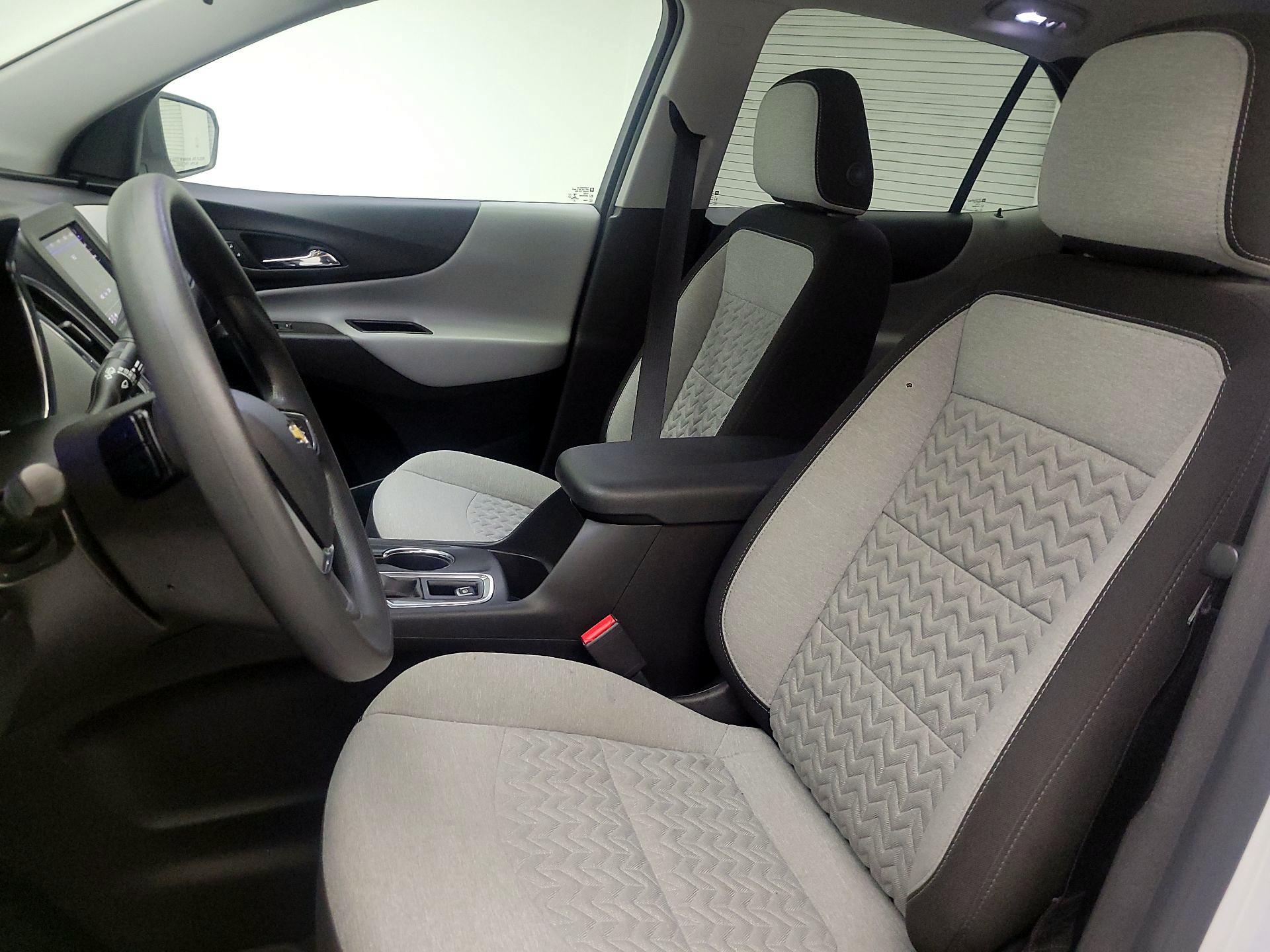 Thumbnail: 2022 Chevrolet Equinox - 9