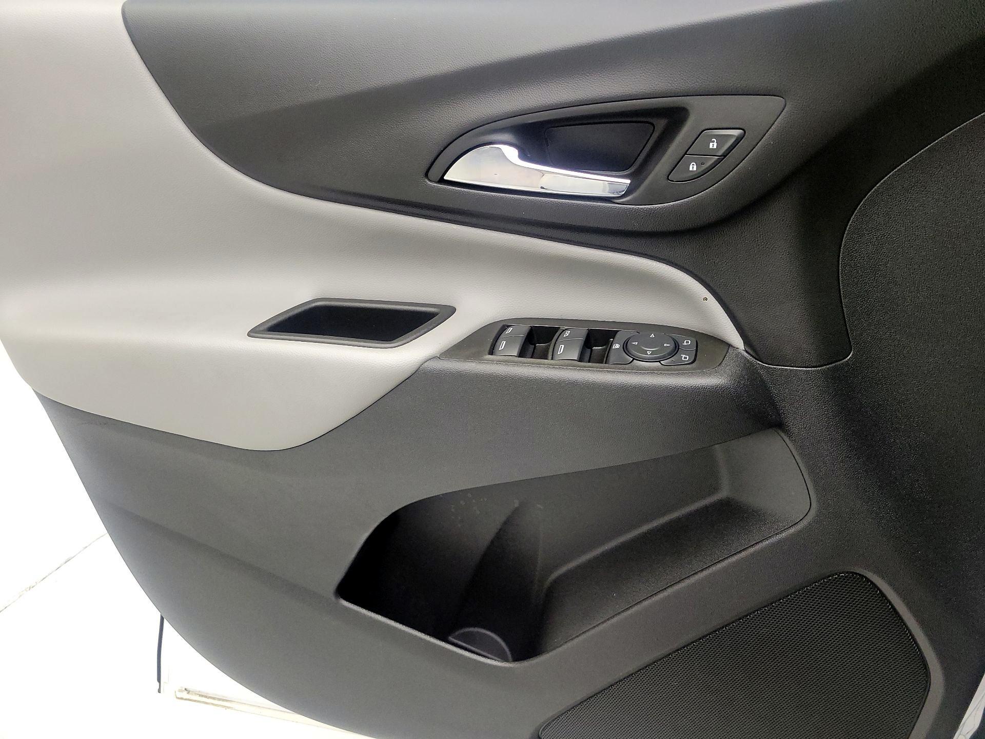 Thumbnail: 2022 Chevrolet Equinox - 10