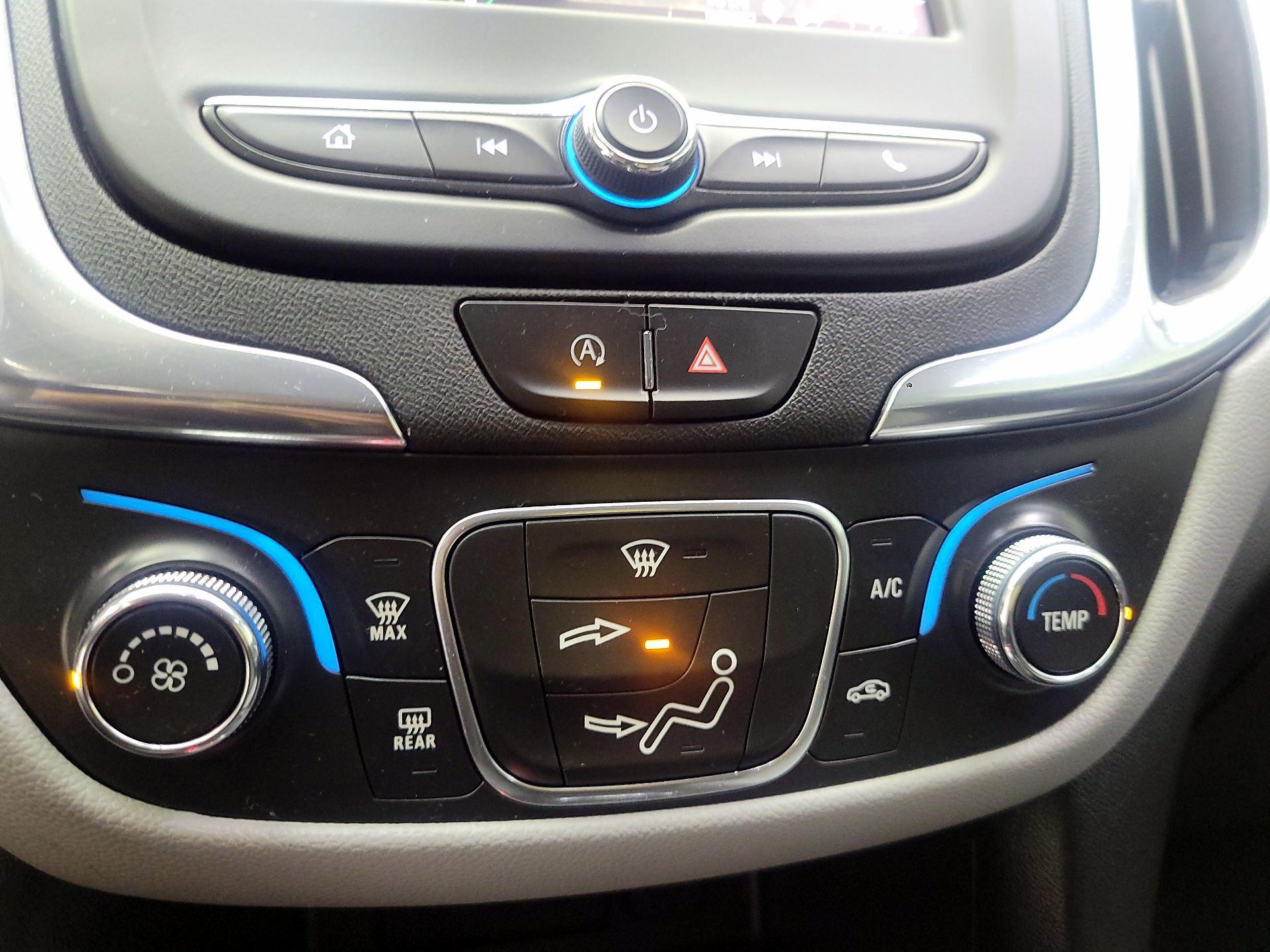 Thumbnail: 2022 Chevrolet Equinox - 14