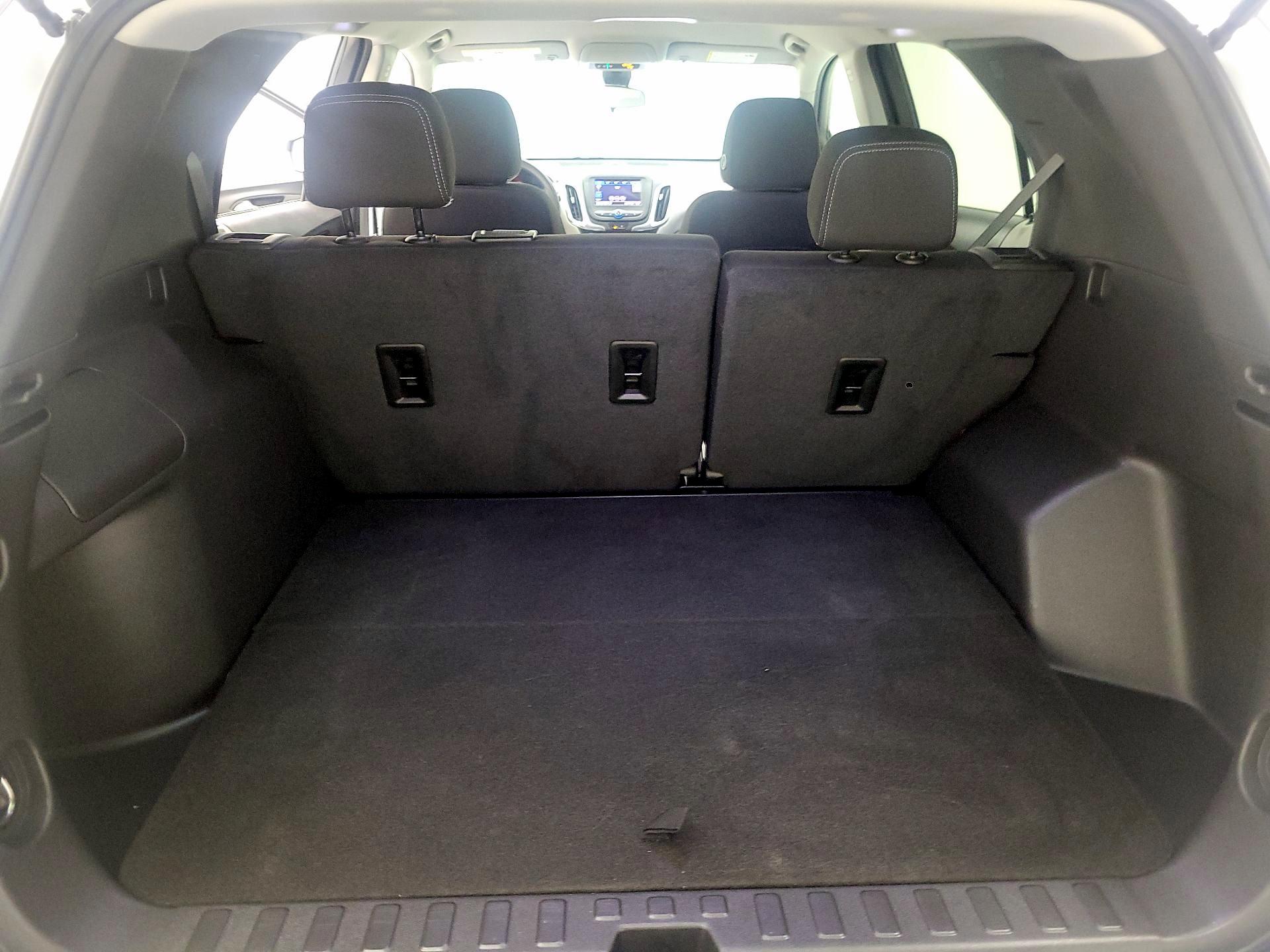 Thumbnail: 2022 Chevrolet Equinox - 18