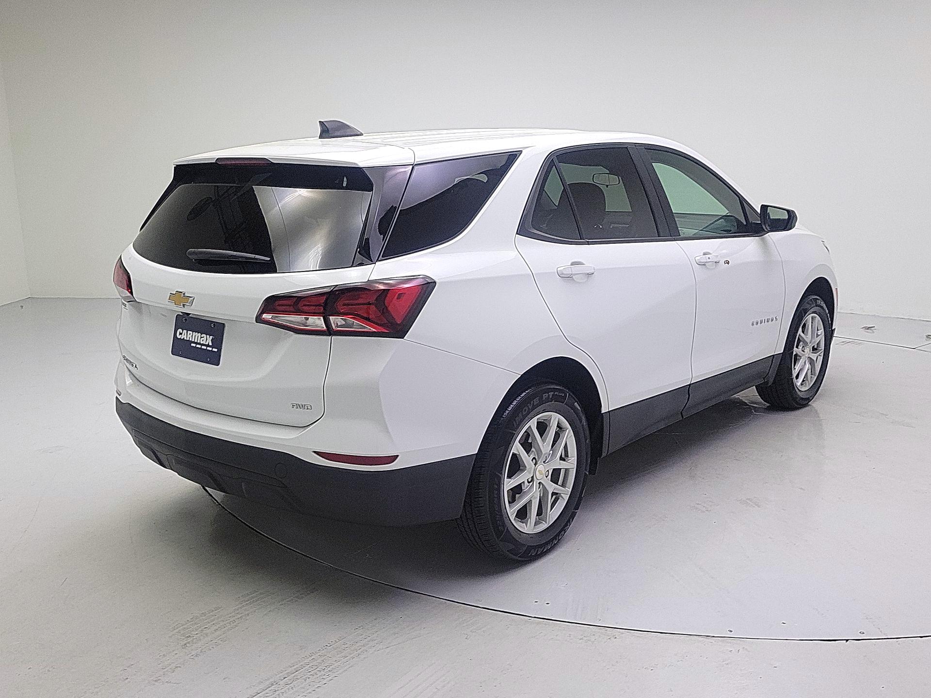 Thumbnail: 2022 Chevrolet Equinox - 5