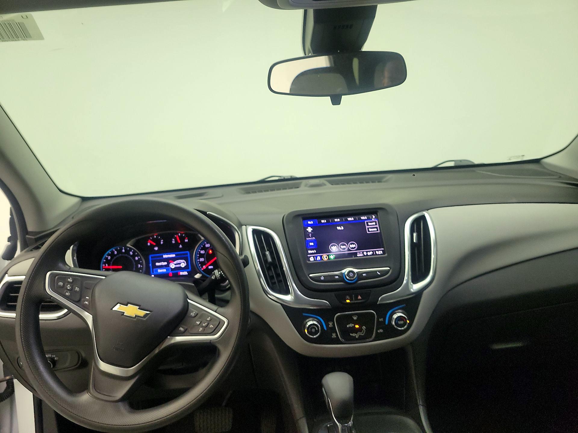 Thumbnail: 2022 Chevrolet Equinox - 8