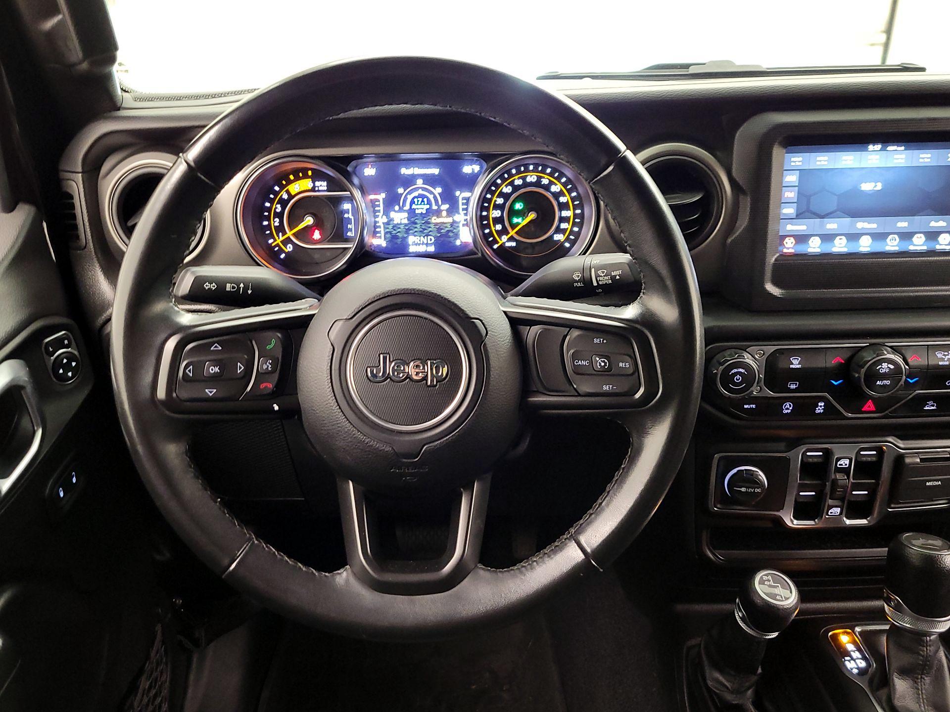 Thumbnail: 2022 Jeep Wrangler - 10