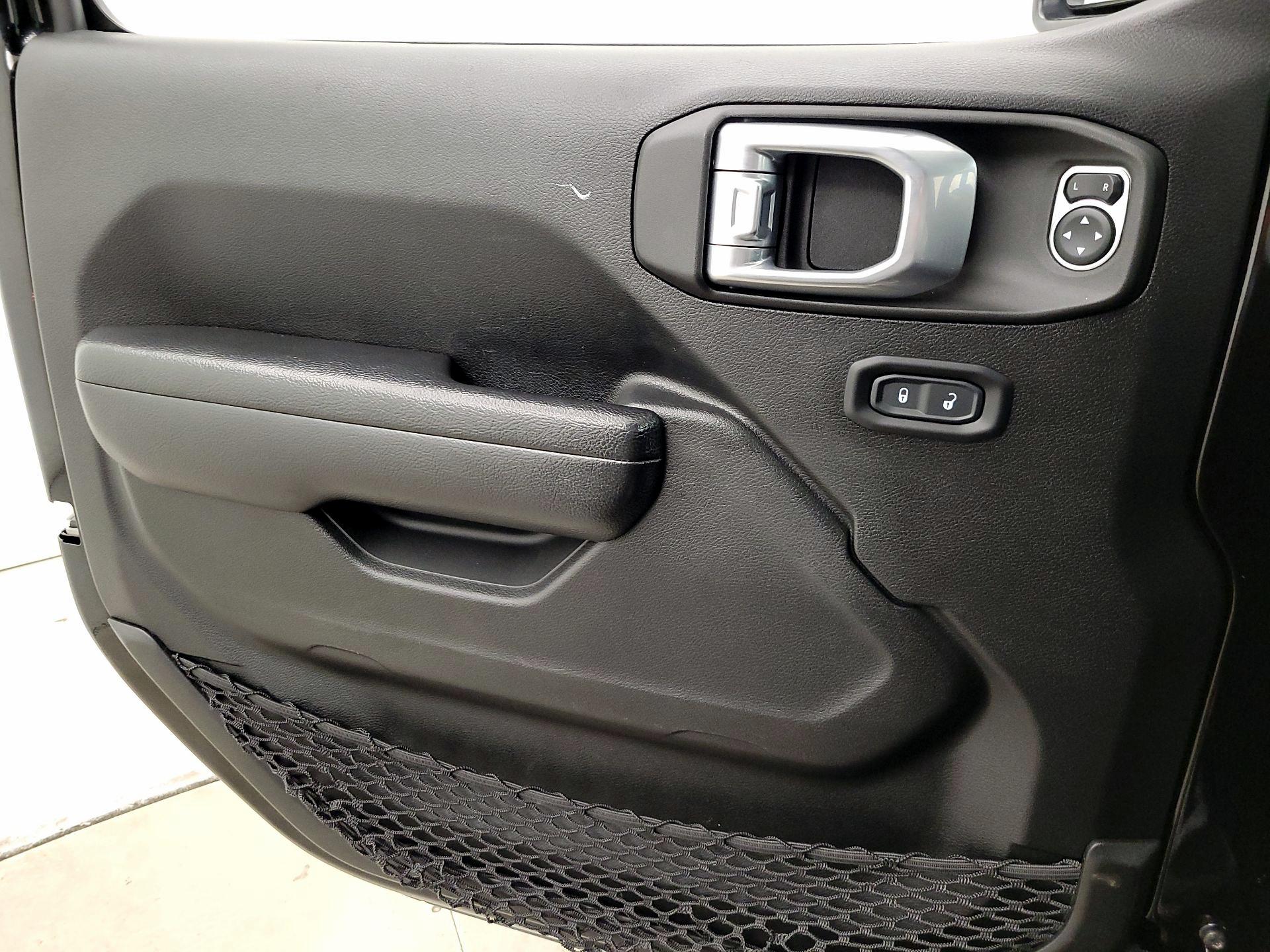 Thumbnail: 2022 Jeep Wrangler - 12