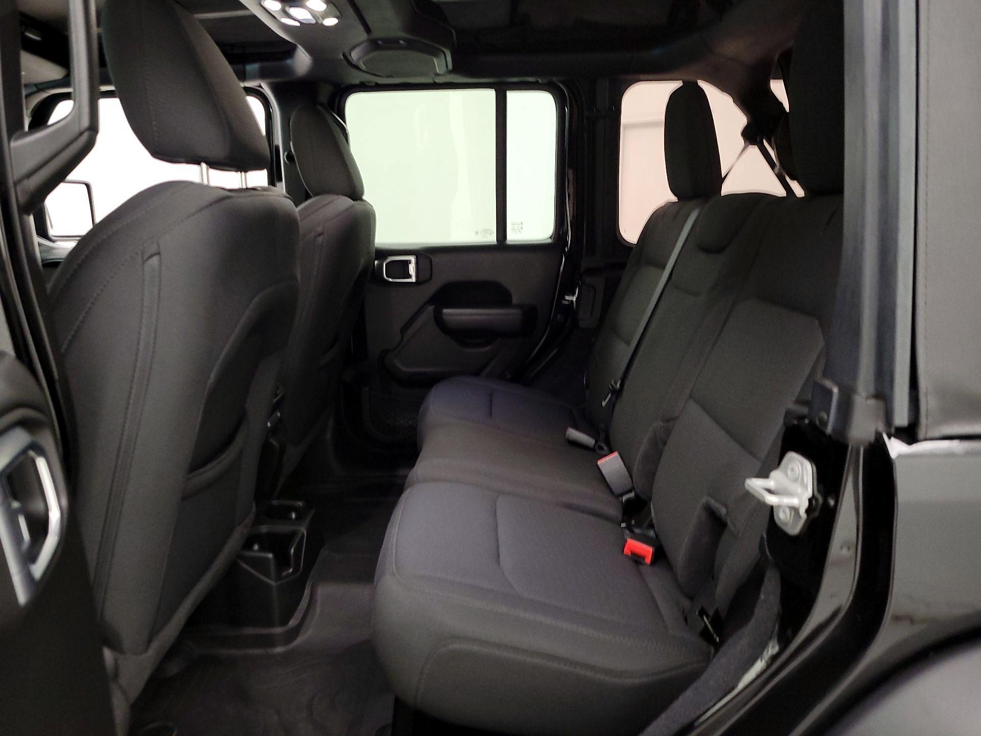 Thumbnail: 2022 Jeep Wrangler - 19