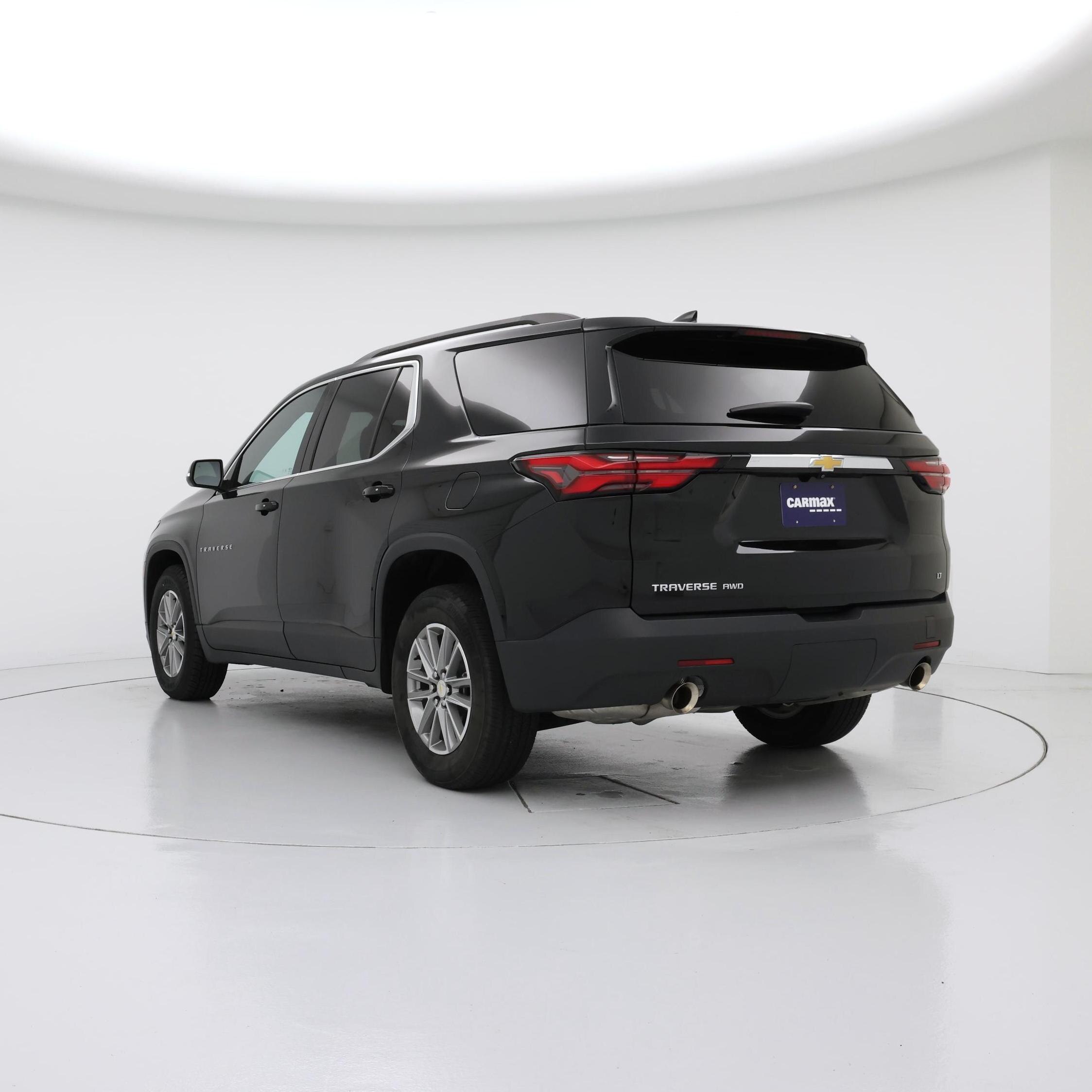 Thumbnail: 2023 Chevrolet Traverse - 2