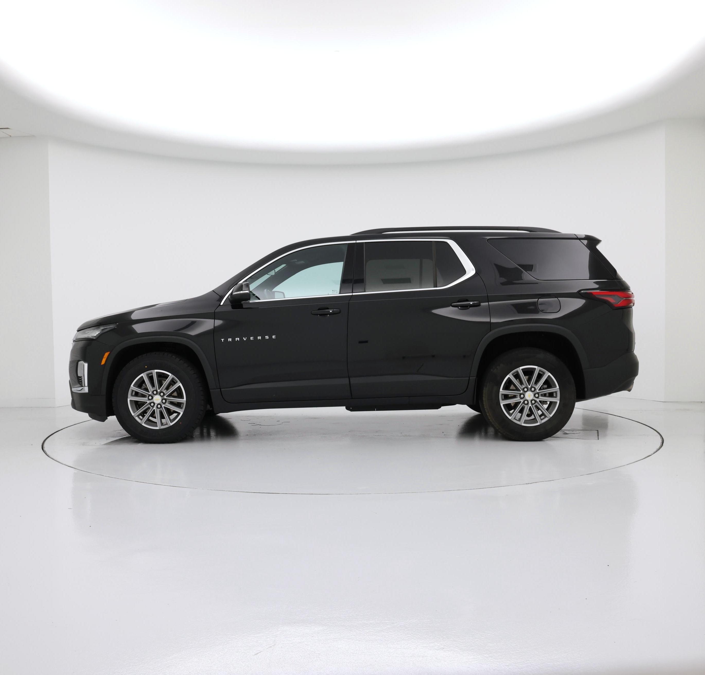 Thumbnail: 2023 Chevrolet Traverse - 3