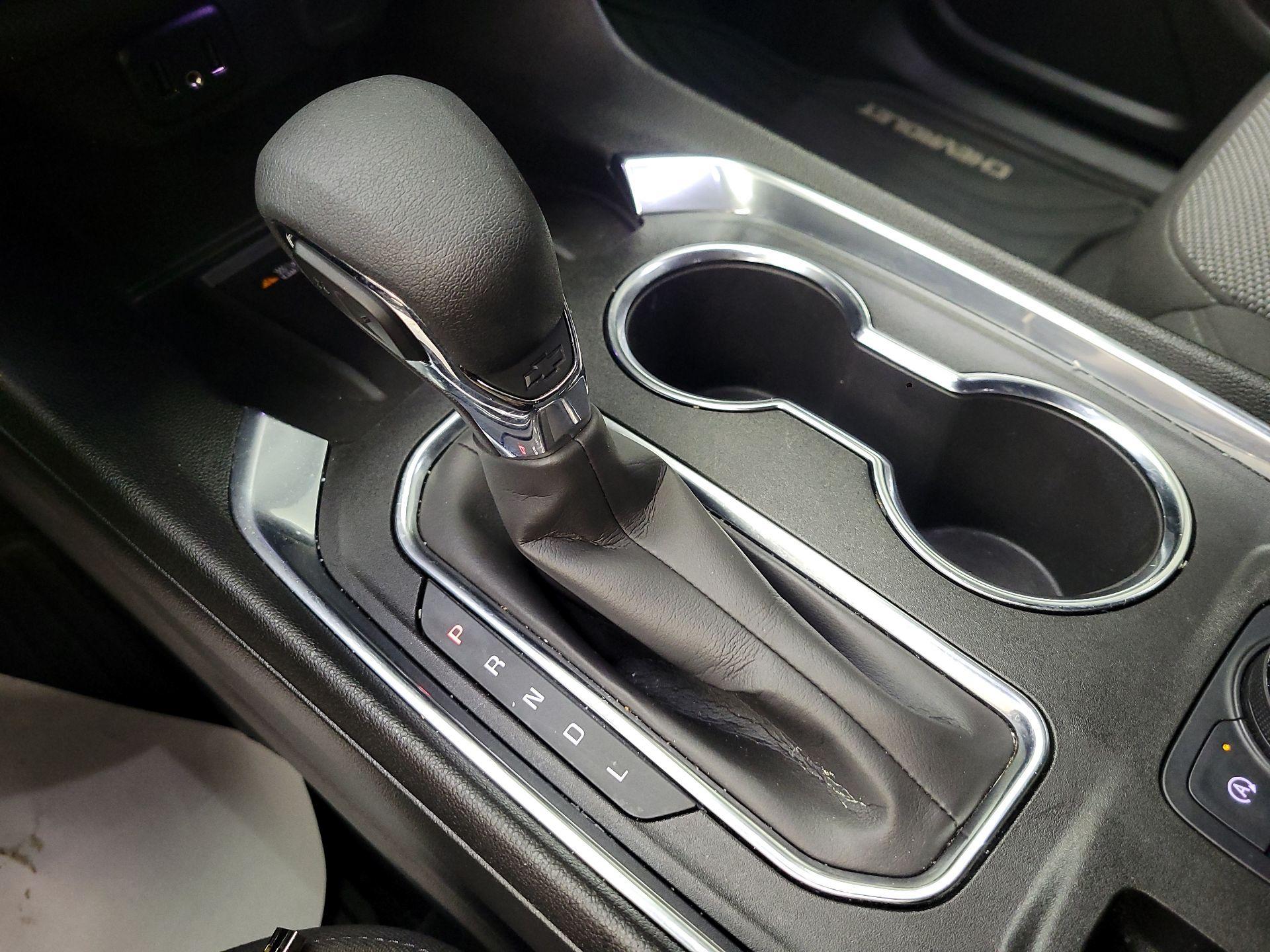 Thumbnail: 2023 Chevrolet Traverse - 15