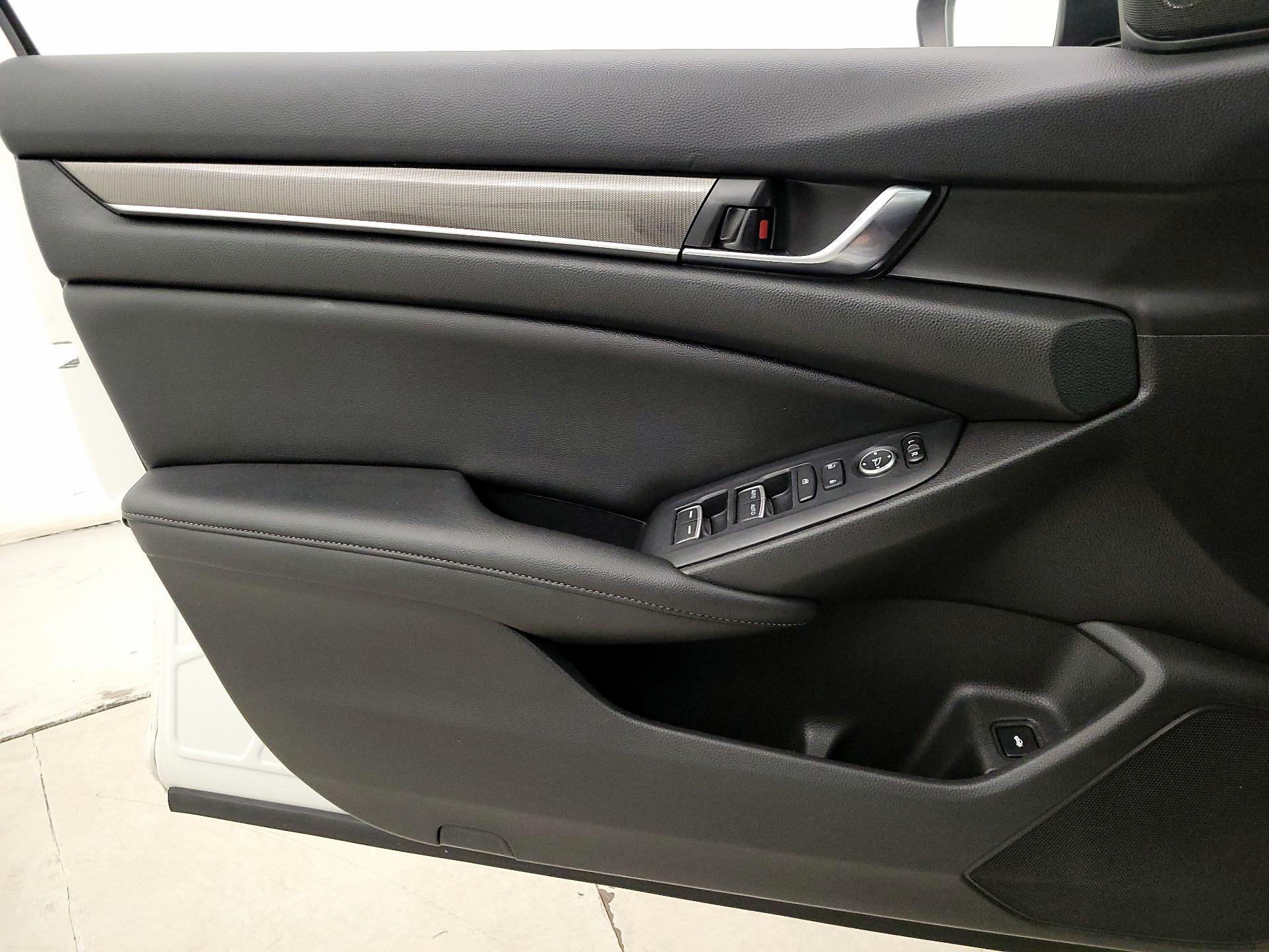 Thumbnail: 2020 Honda Accord - 12