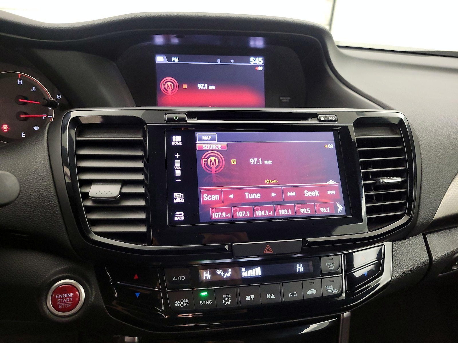 2017 Honda Accord EX-L - Photo 17