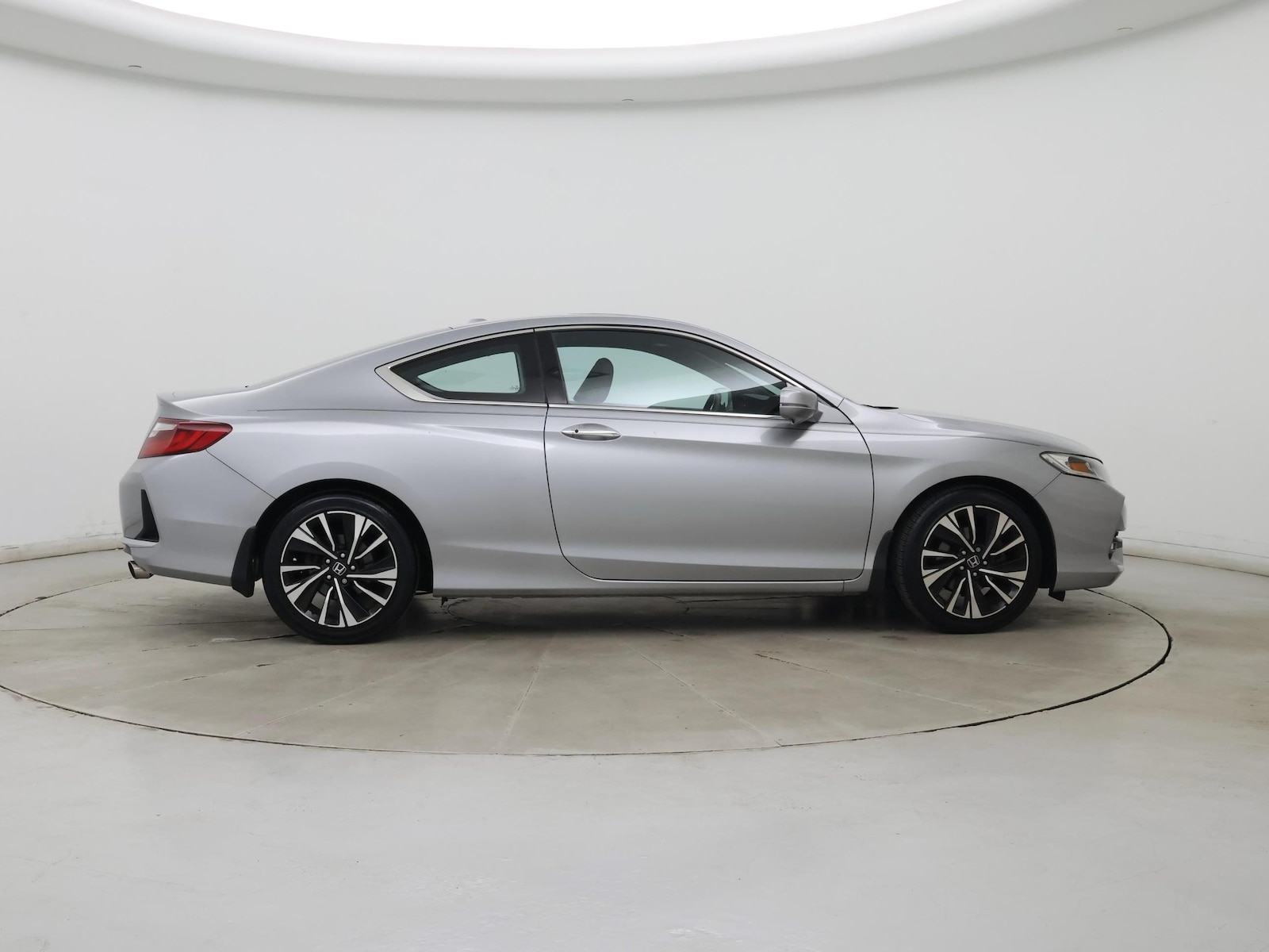2017 Honda Accord EX-L - Photo 8