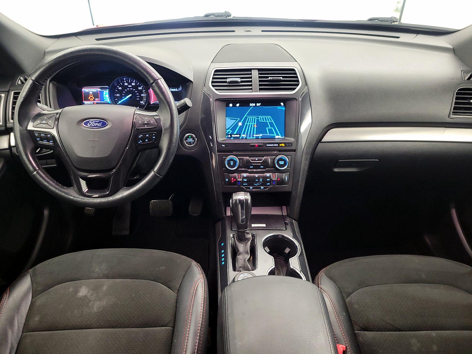 Thumbnail: 2018 Ford Explorer - 9