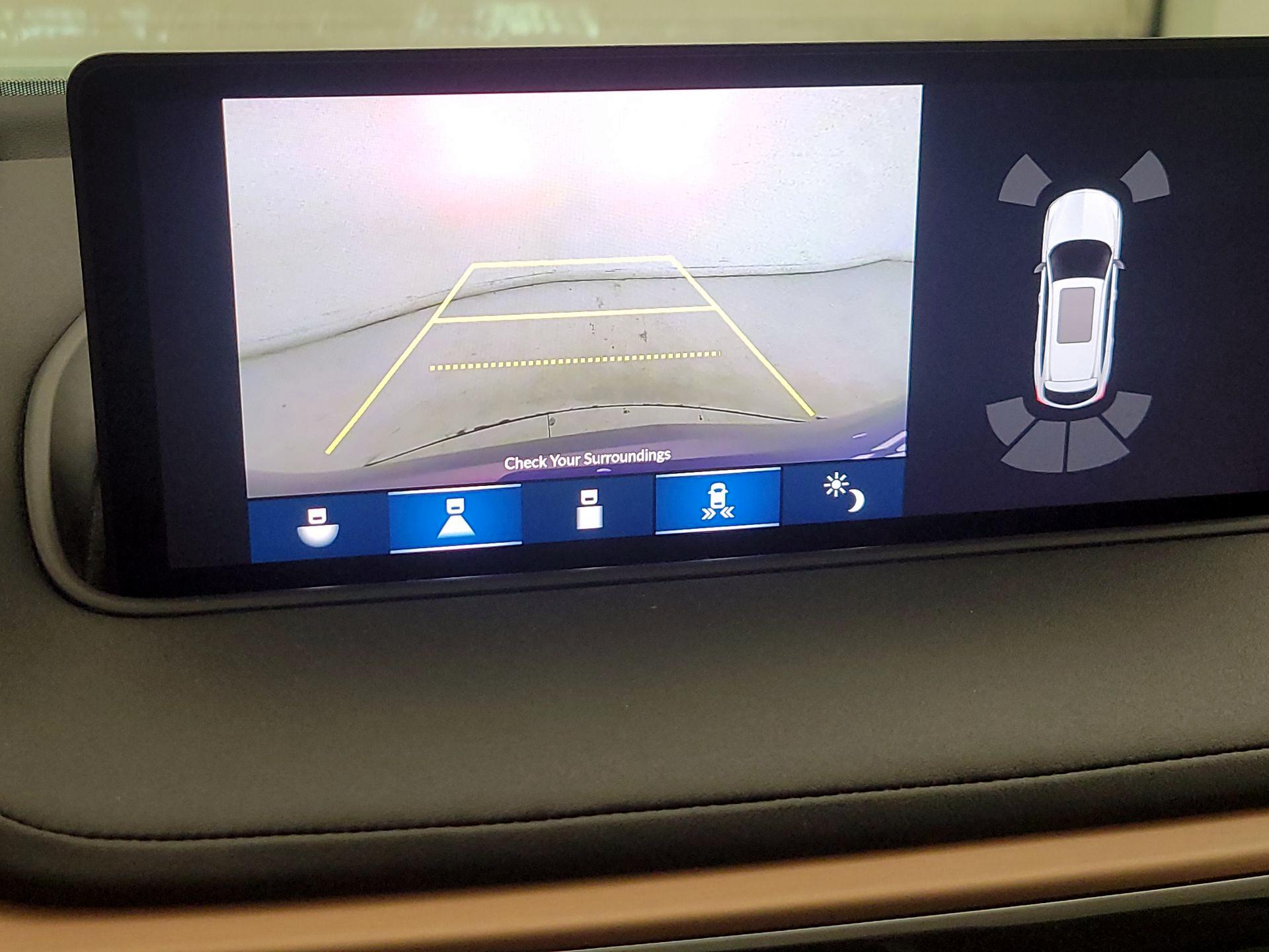 Thumbnail: 2022 Acura MDX - 15