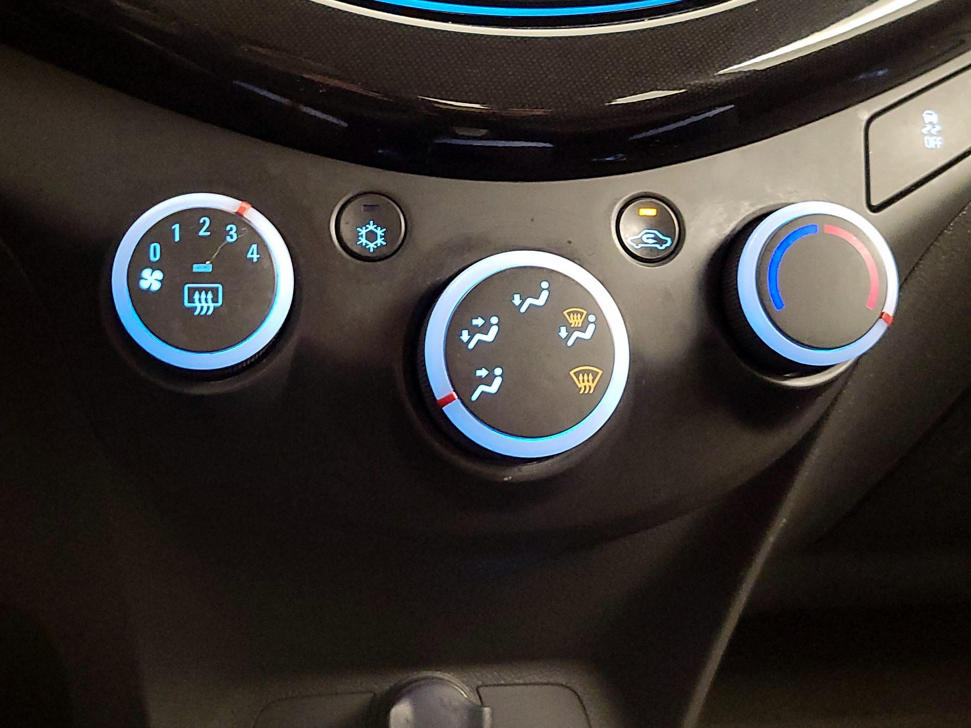 Thumbnail: 2015 Chevrolet Spark - 15