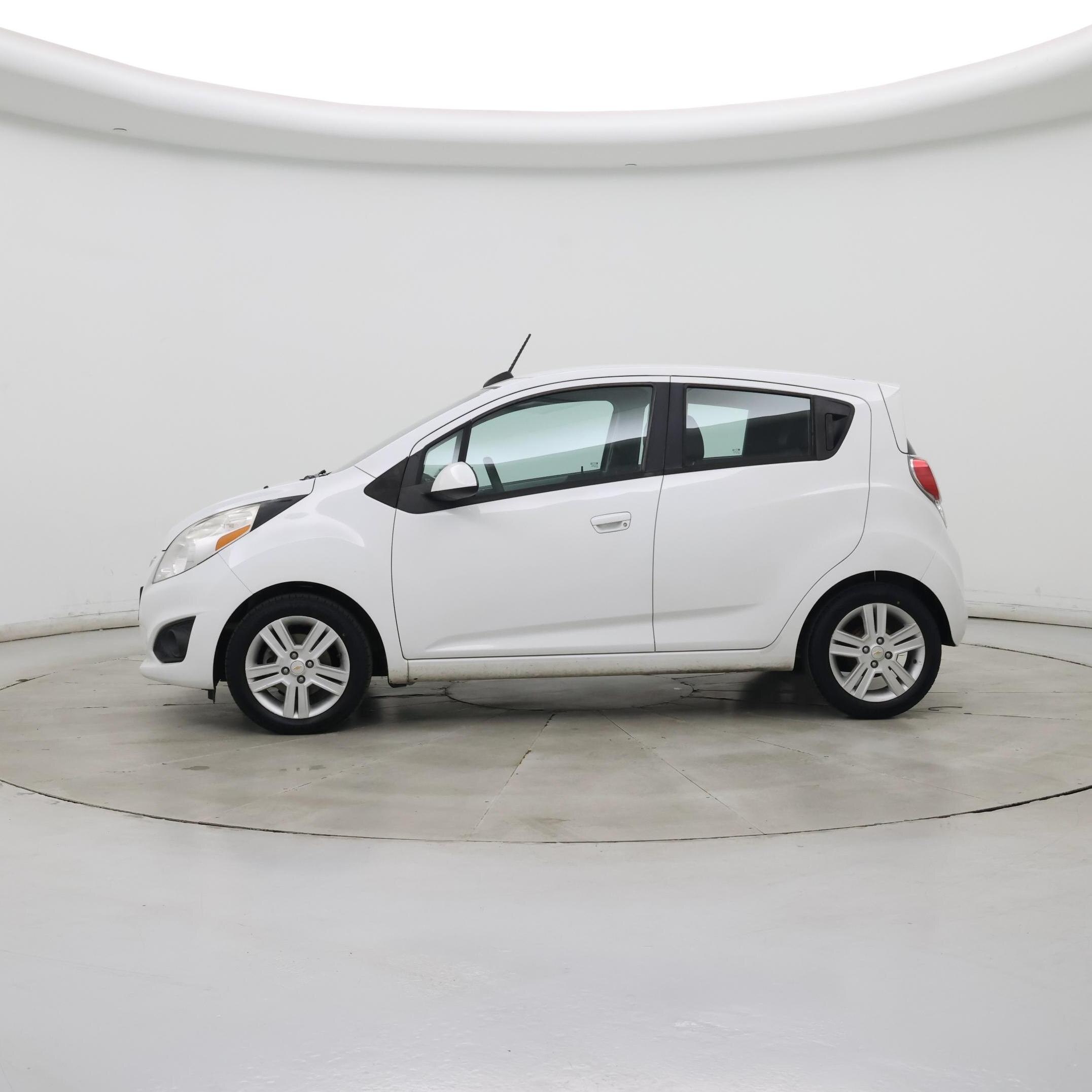 Thumbnail: 2015 Chevrolet Spark - 3