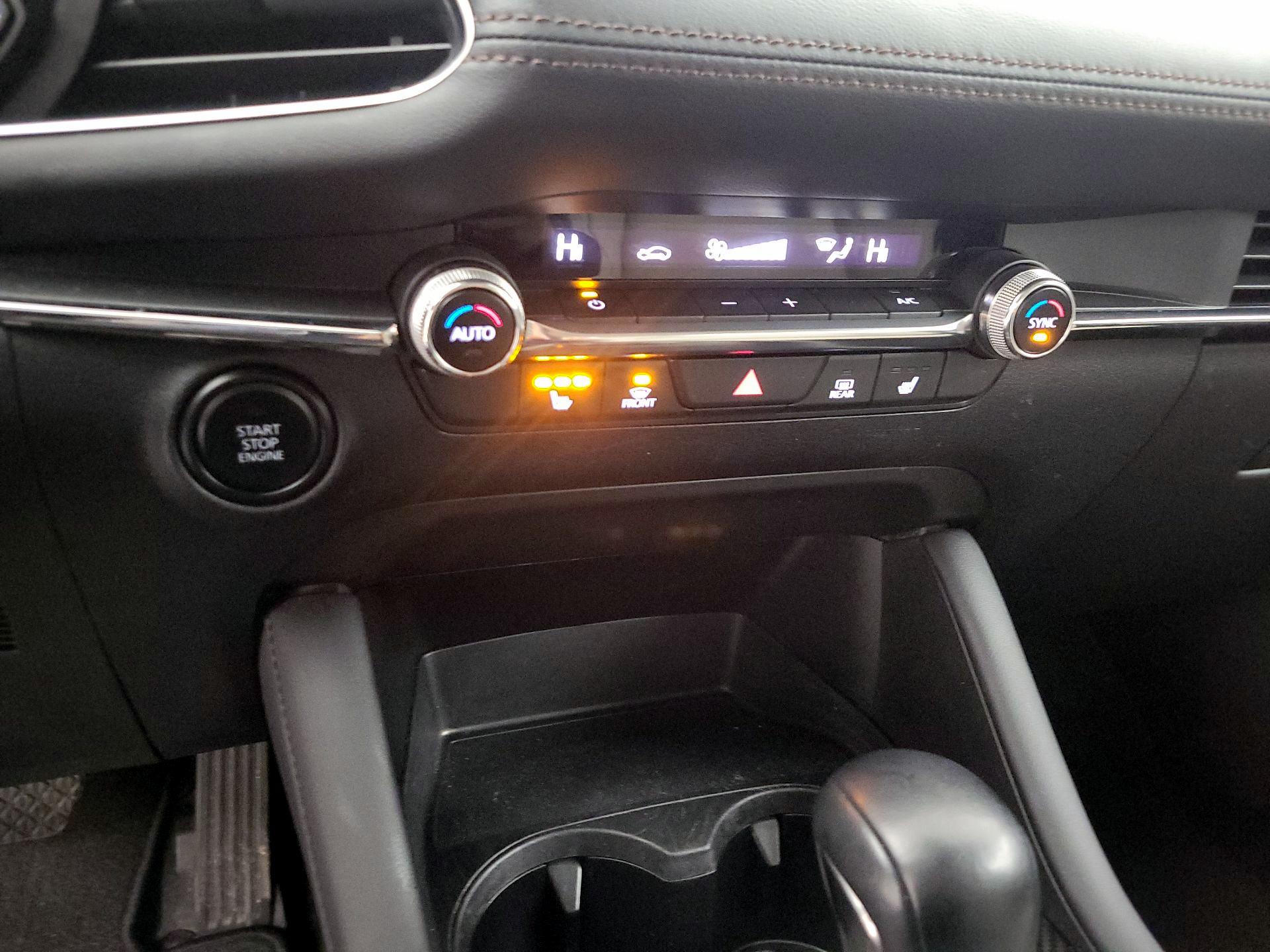 Thumbnail: 2022 Mazda Mazda3 - 16