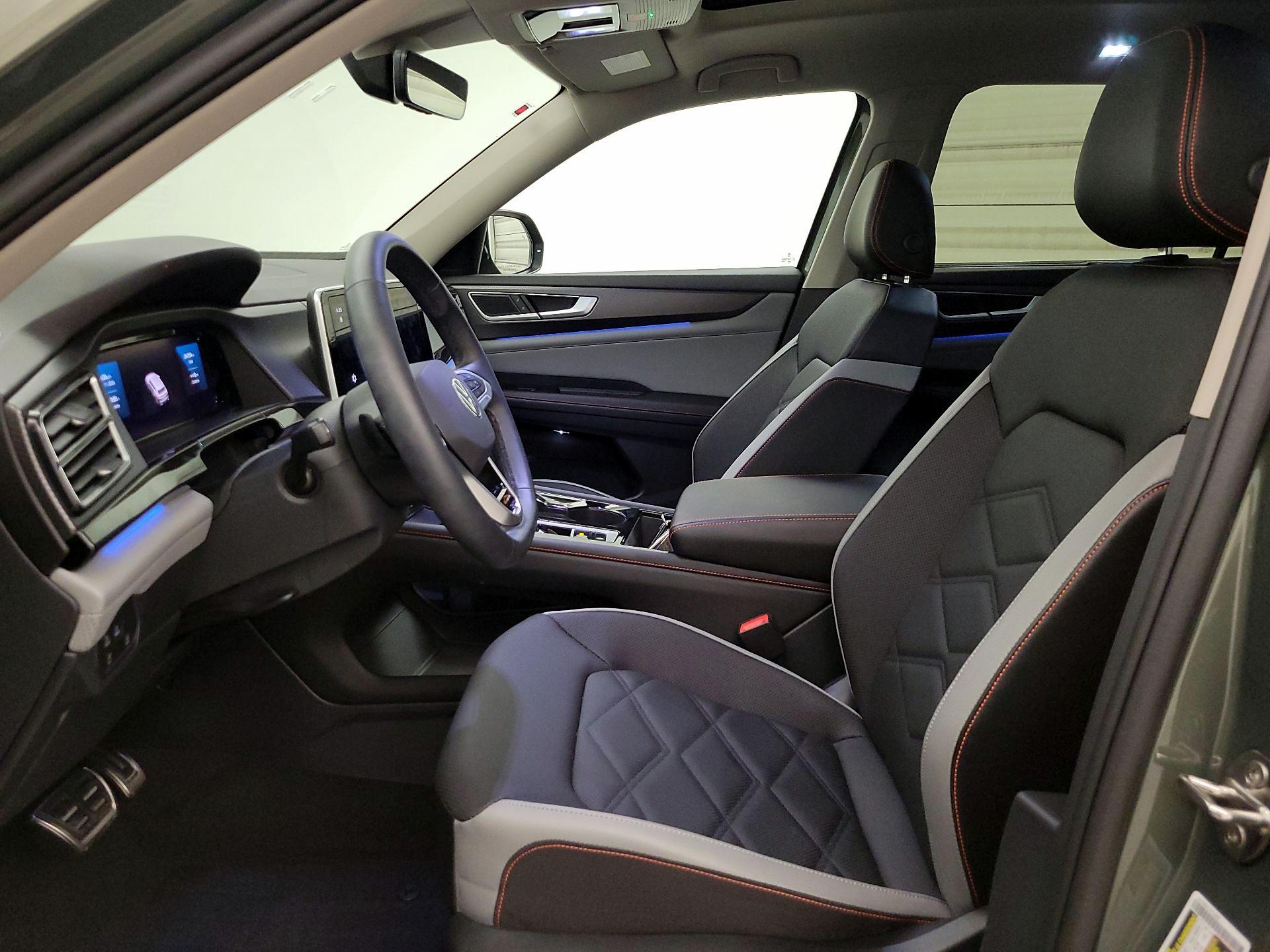 Thumbnail: 2025 Volkswagen Atlas - 11