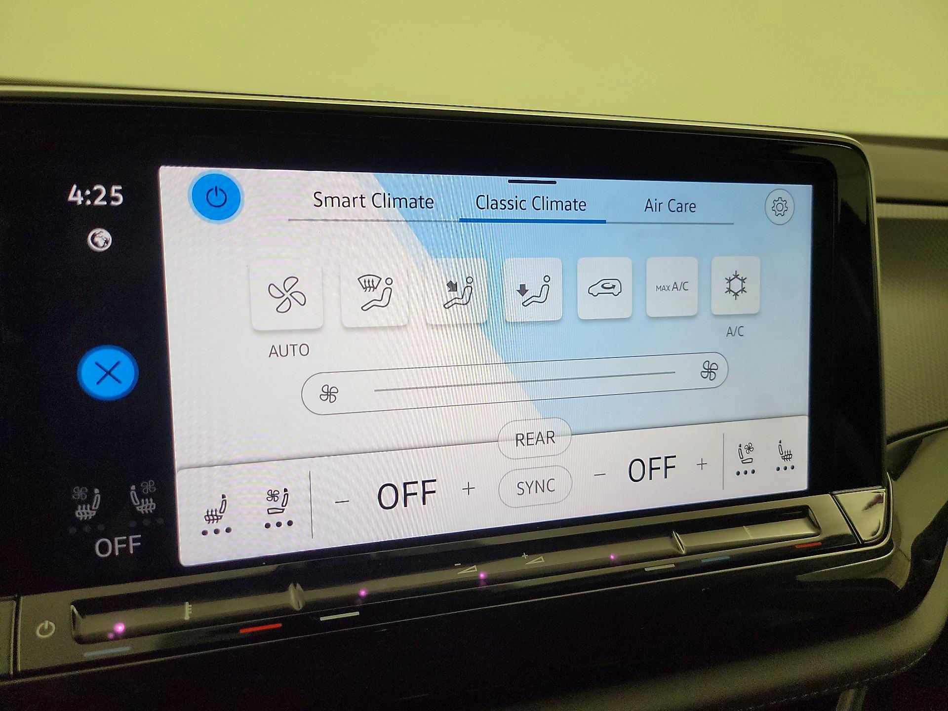 Thumbnail: 2025 Volkswagen Atlas - 16