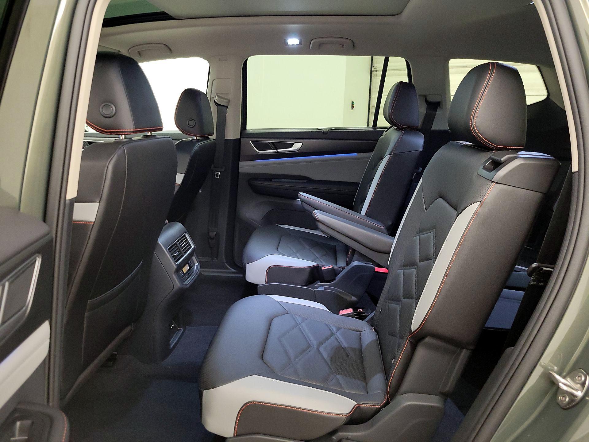 Thumbnail: 2025 Volkswagen Atlas - 20