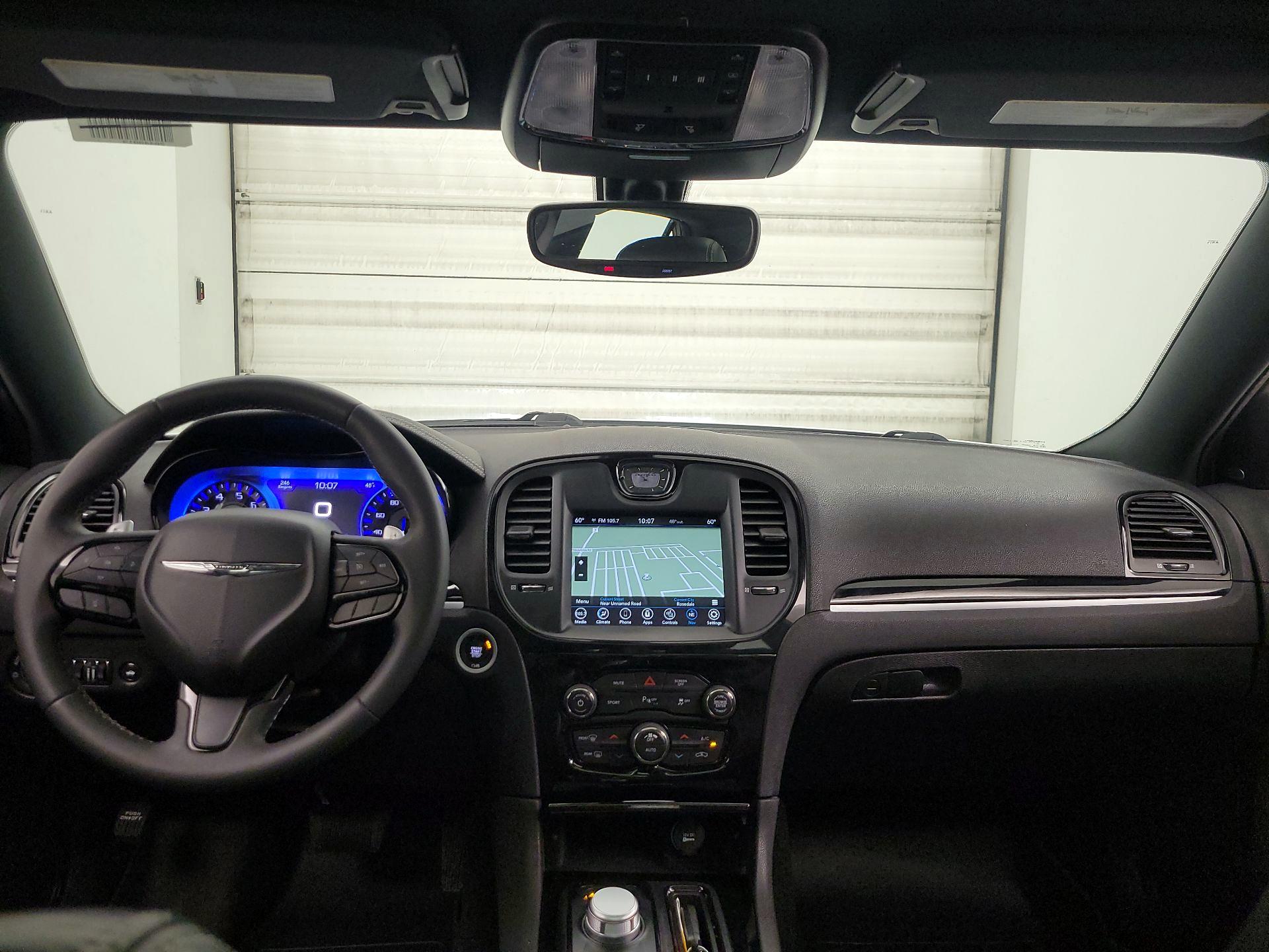 Thumbnail: 2023 Chrysler 300 - 9