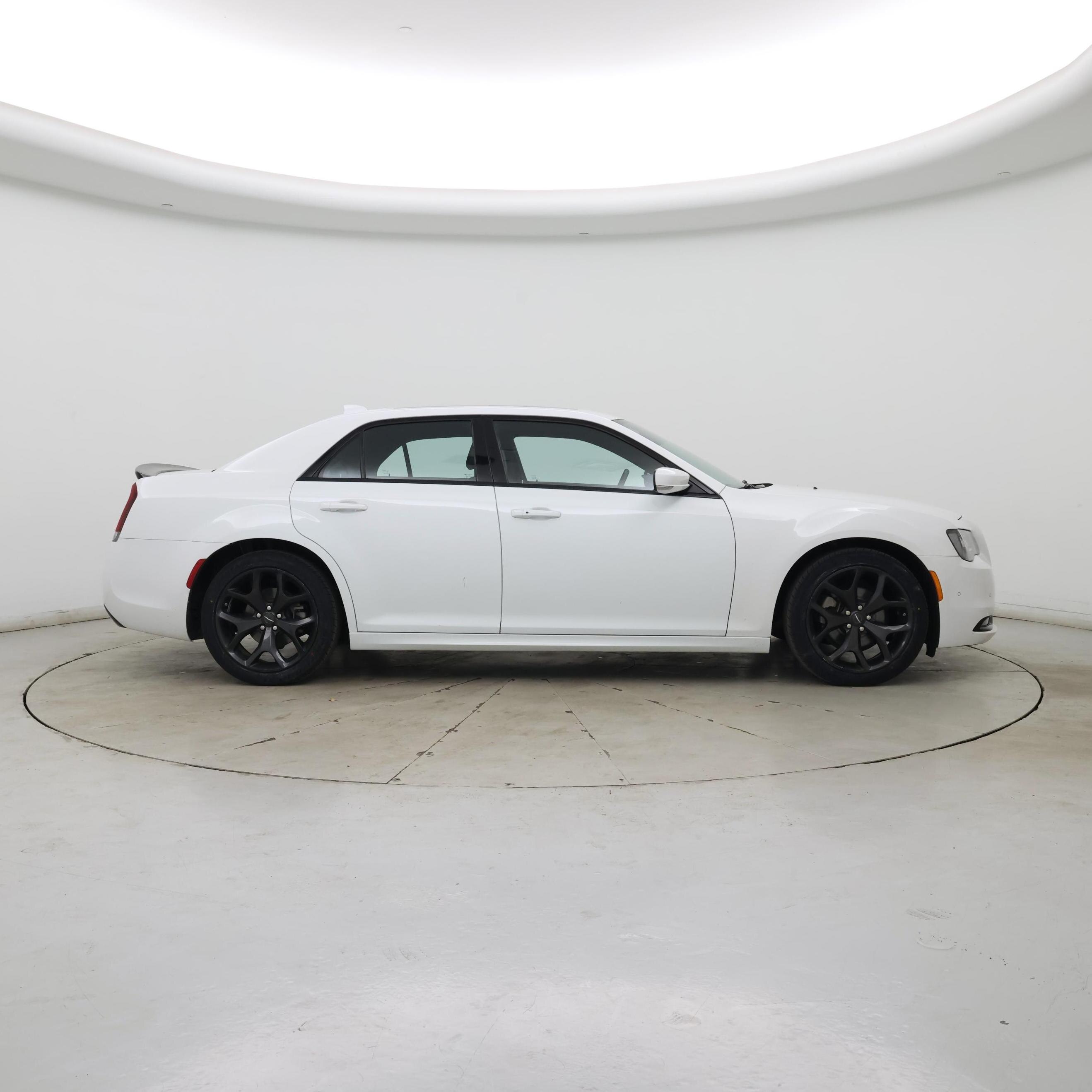 Thumbnail: 2023 Chrysler 300 - 7