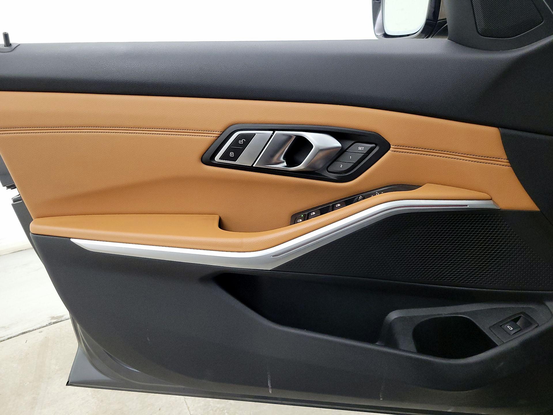 Thumbnail: 2020 BMW 3 Series - 12