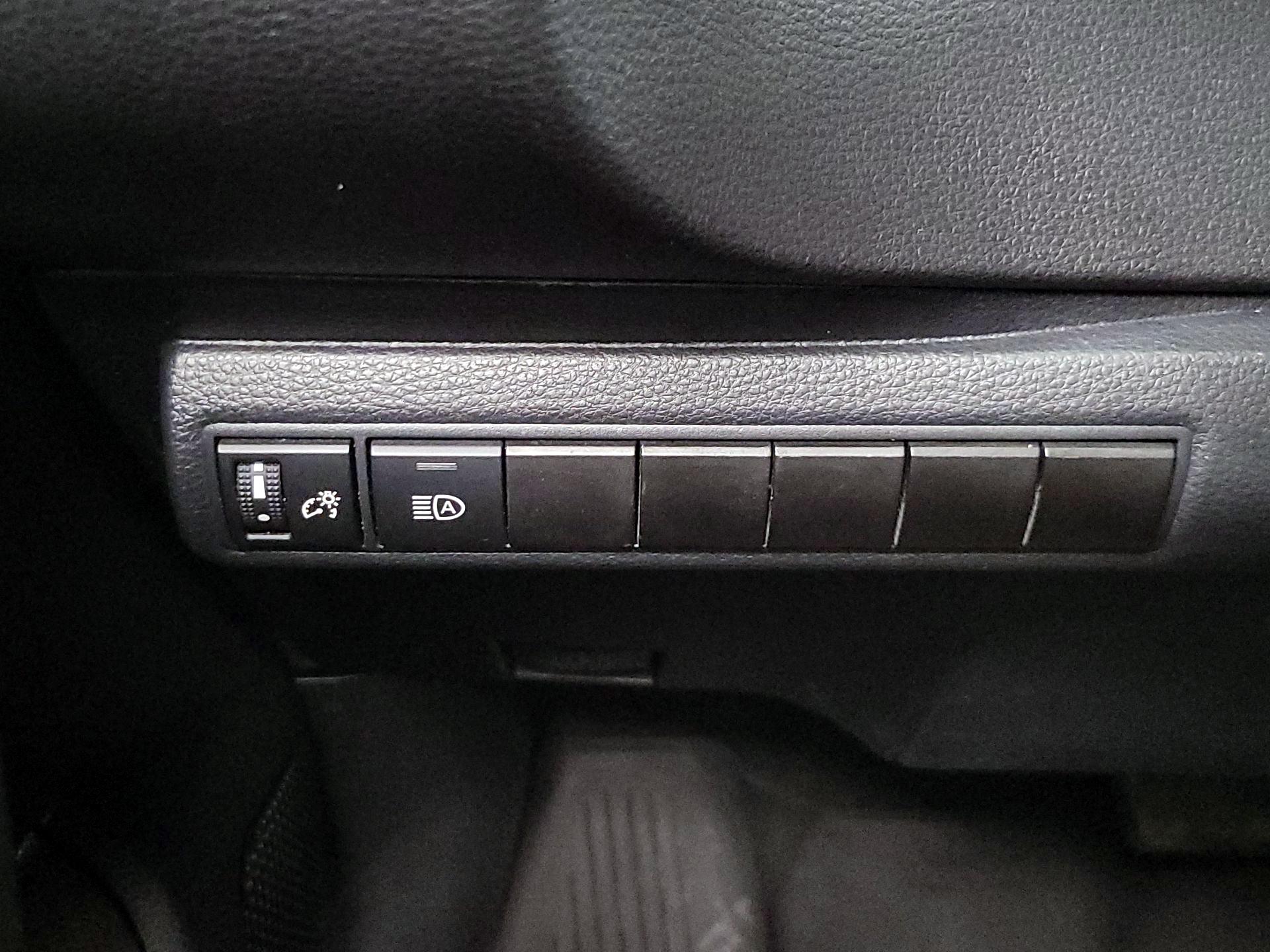 Thumbnail: 2021 Toyota Corolla - 13