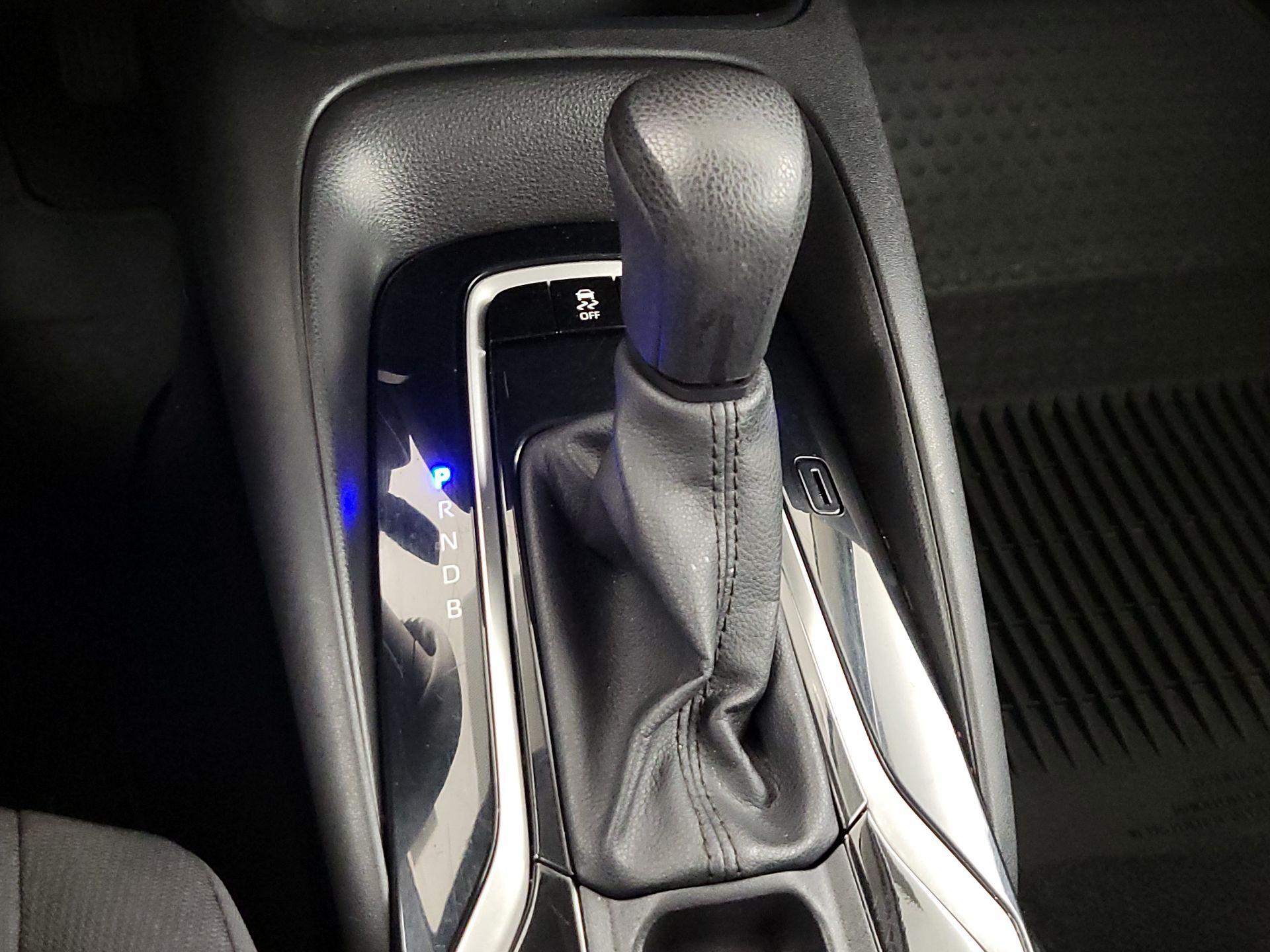 Thumbnail: 2021 Toyota Corolla - 17