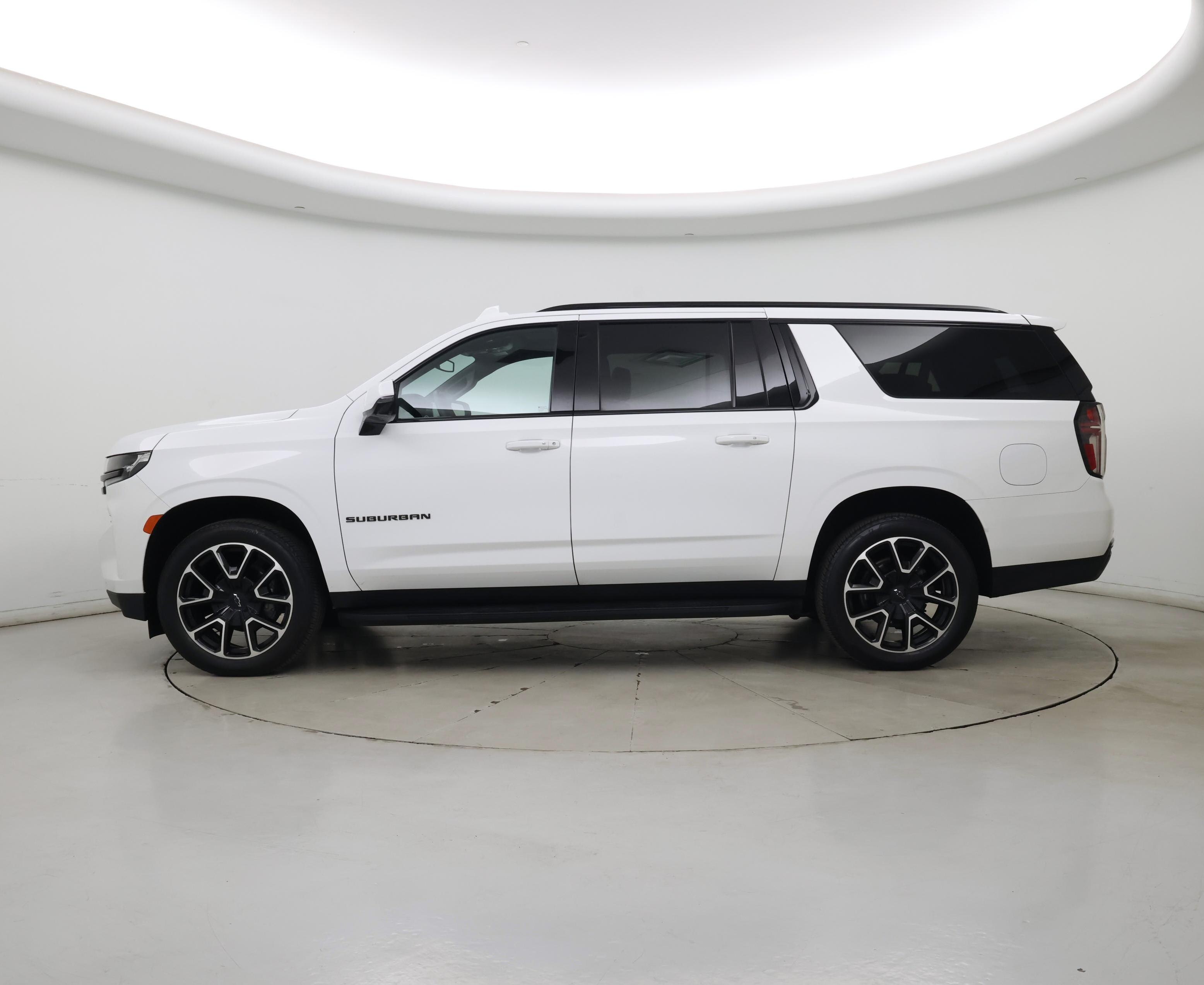 Thumbnail: 2024 Chevrolet Suburban - 3