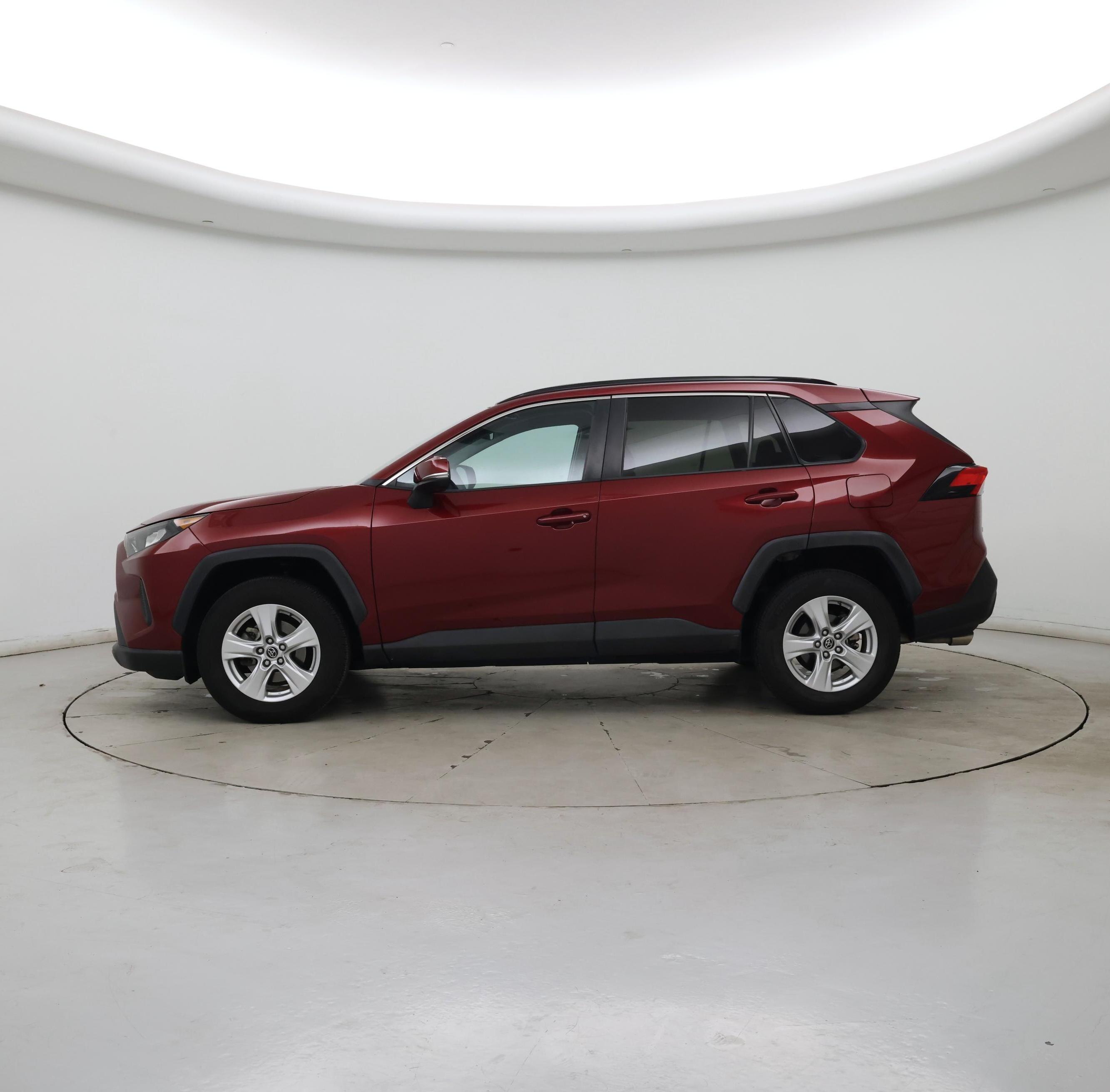 Thumbnail: 2020 Toyota RAV4 - 3