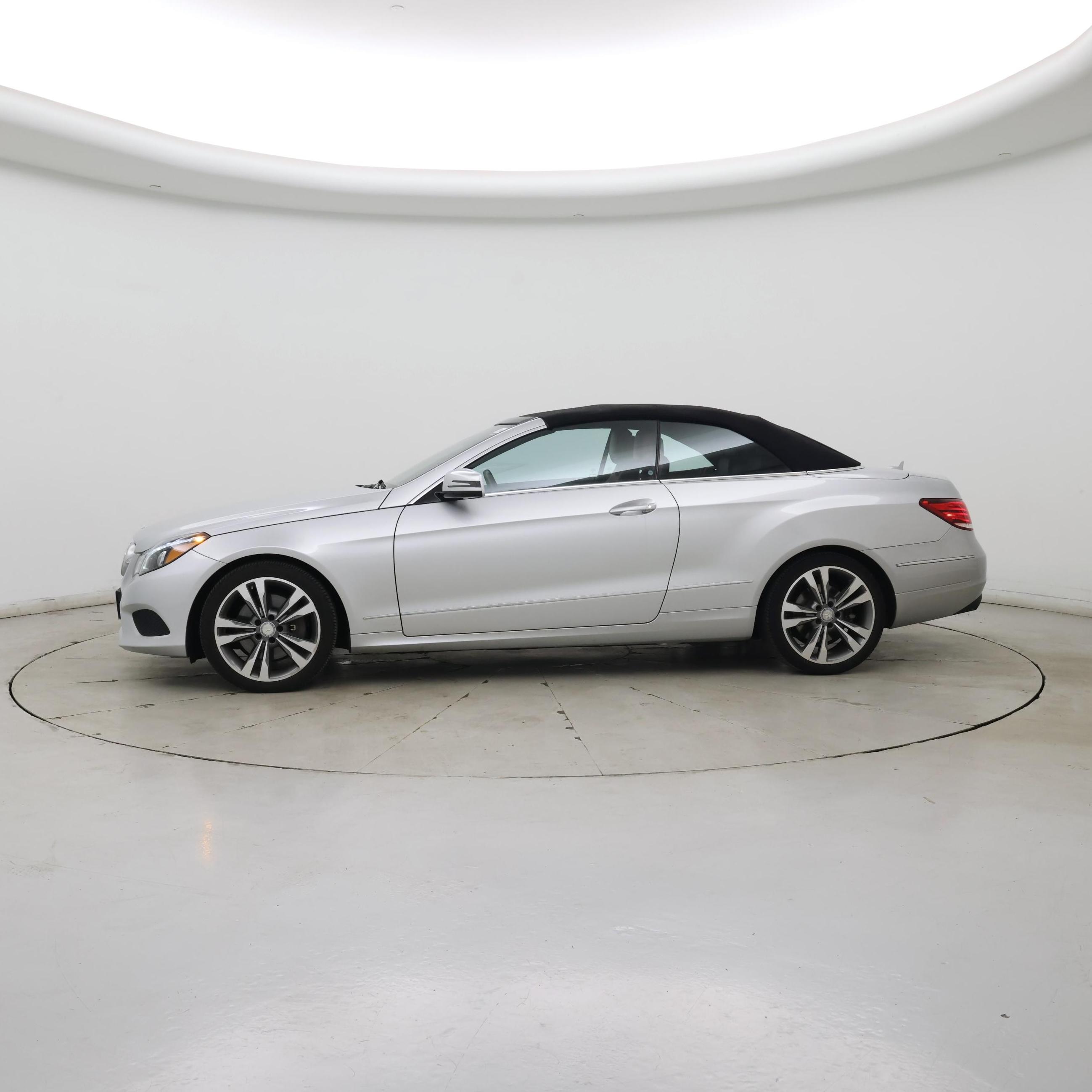 Thumbnail: 2017 Mercedes-Benz E-Class - 3