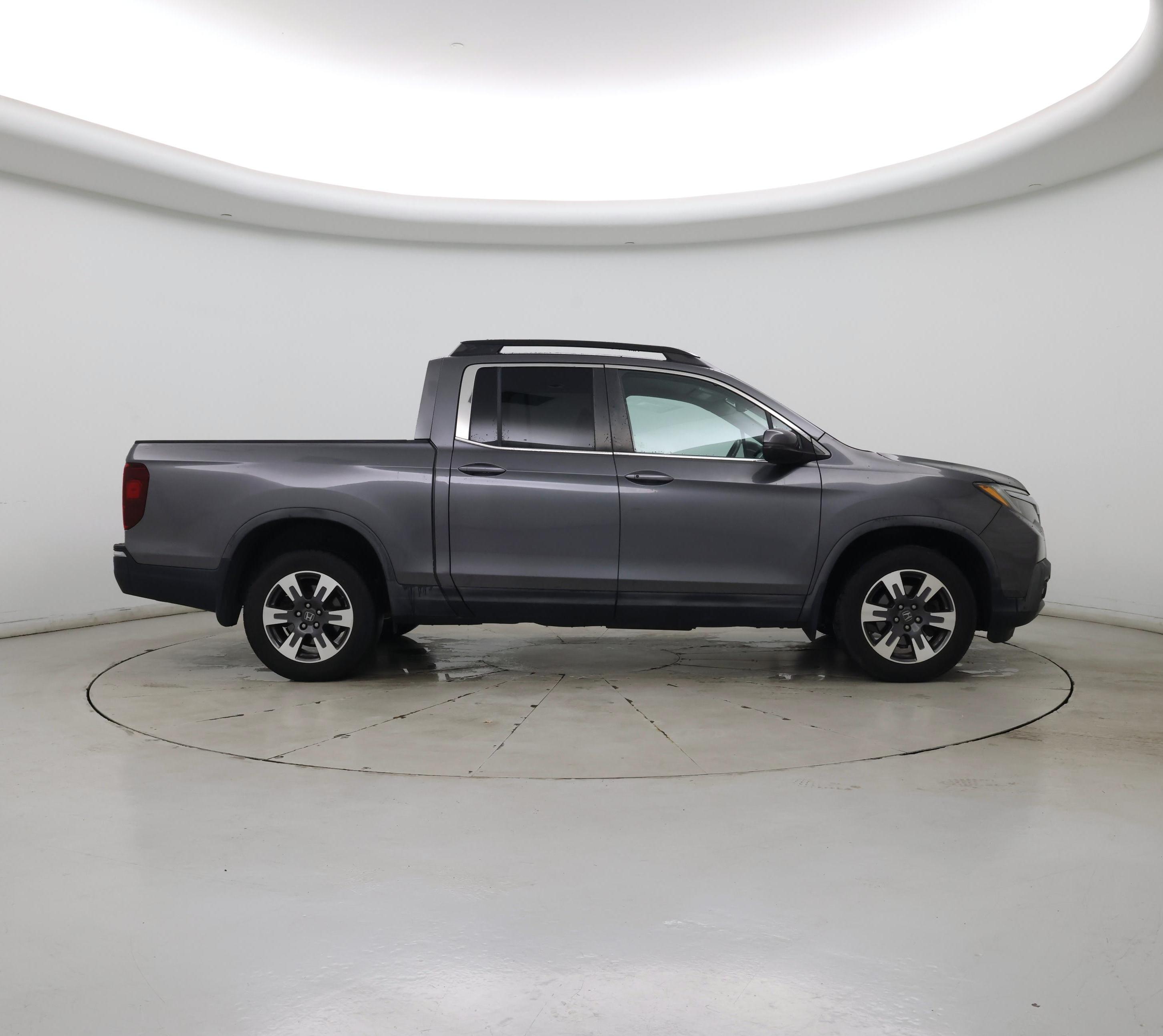 Thumbnail: 2017 Honda Ridgeline - 7