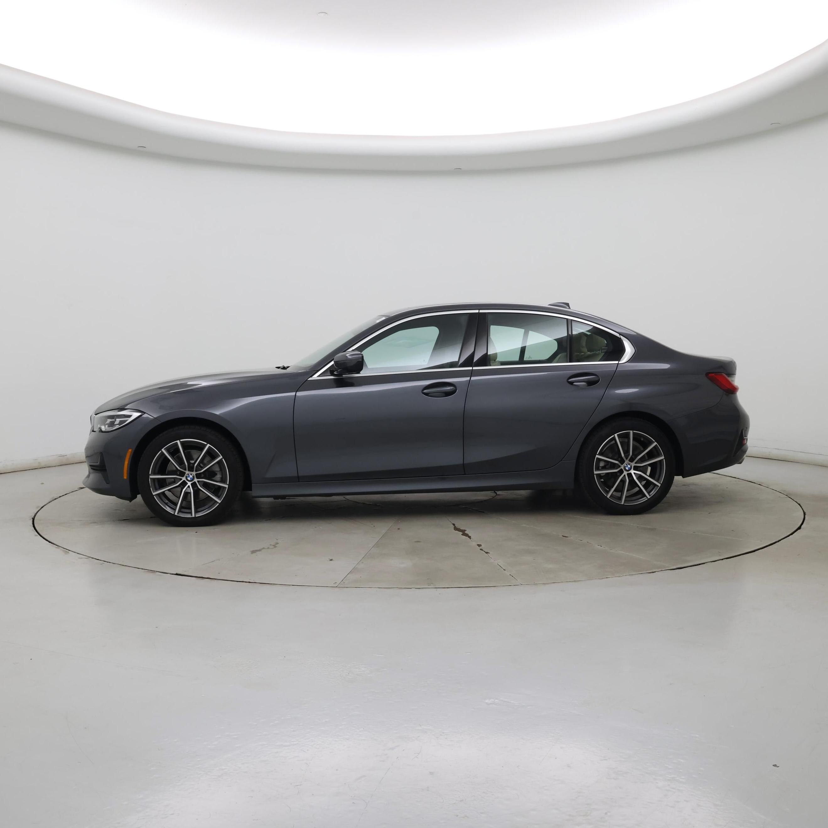 Thumbnail: 2020 BMW 3 Series - 3