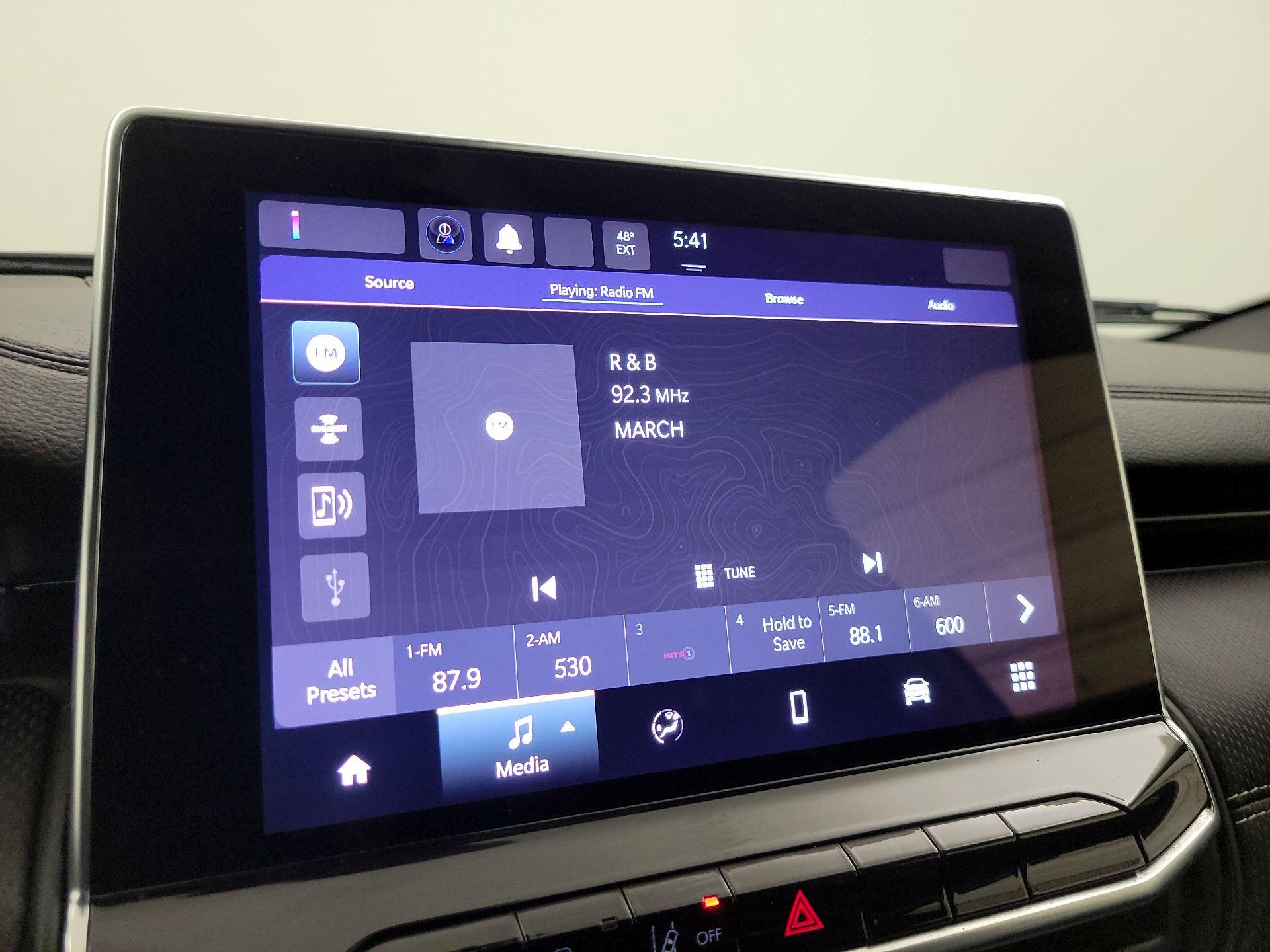 Thumbnail: 2023 Jeep Compass - 15