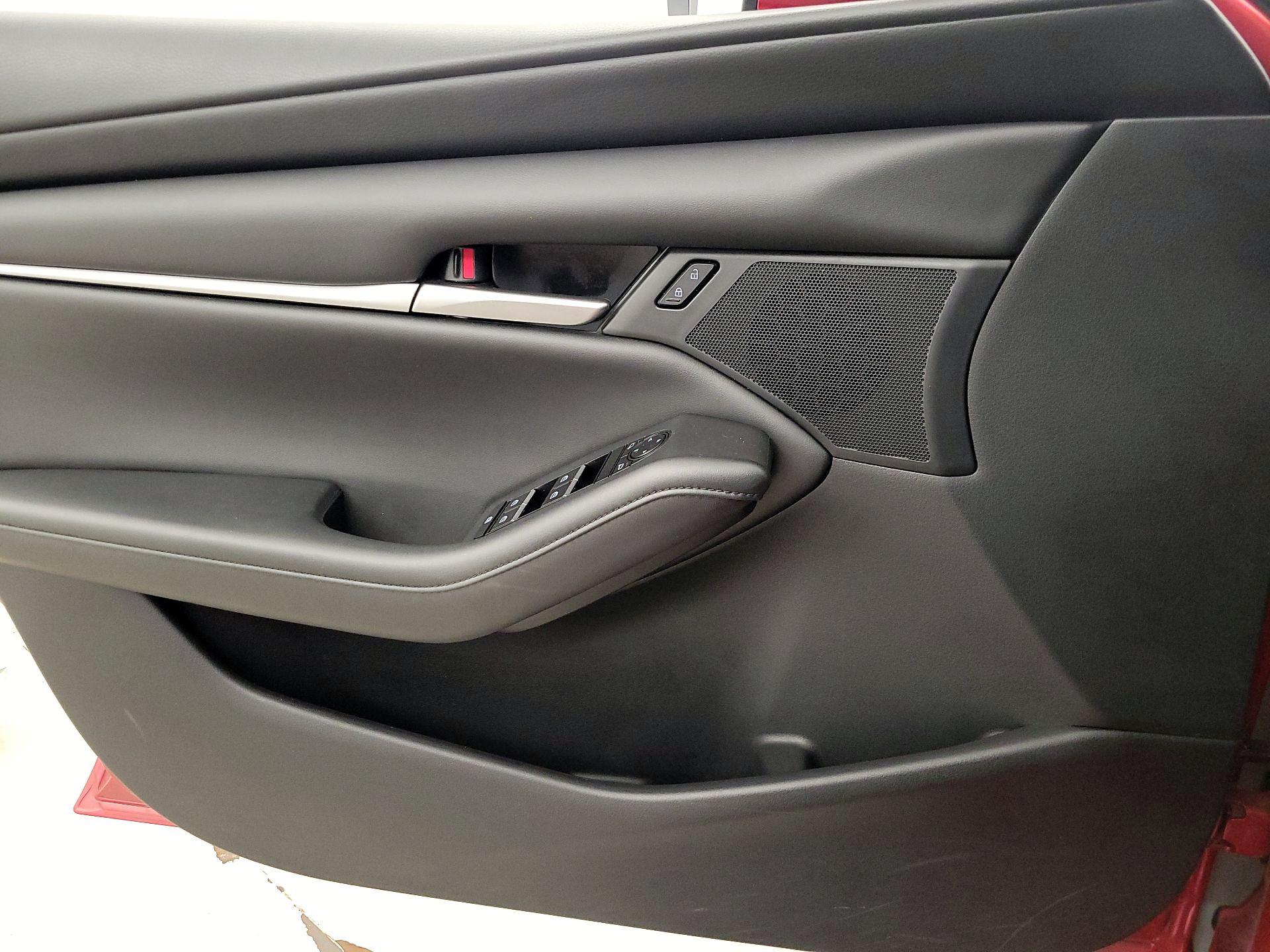 Thumbnail: 2021 Mazda Mazda3 - 12