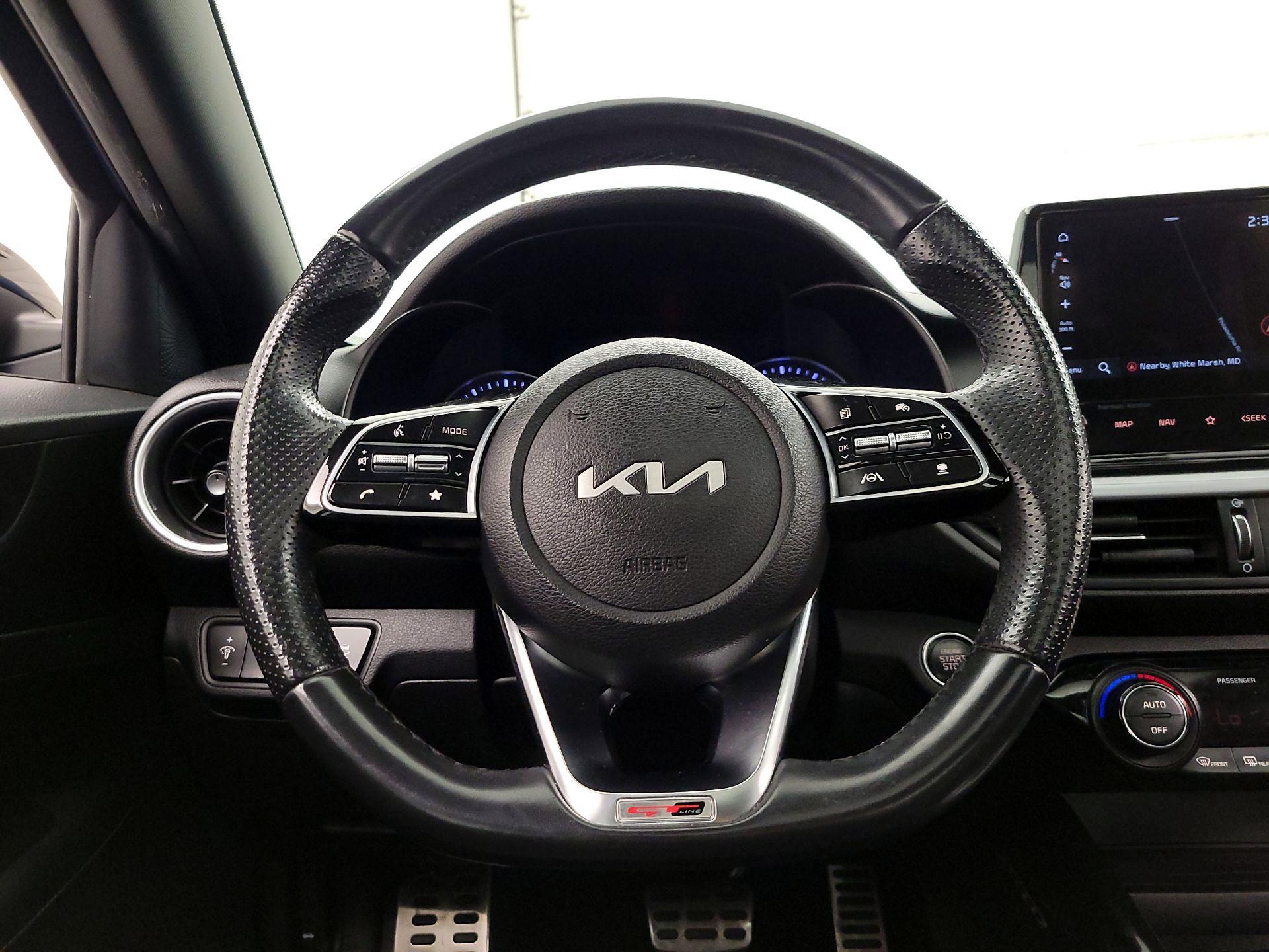 Thumbnail: 2023 Kia Forte - 10