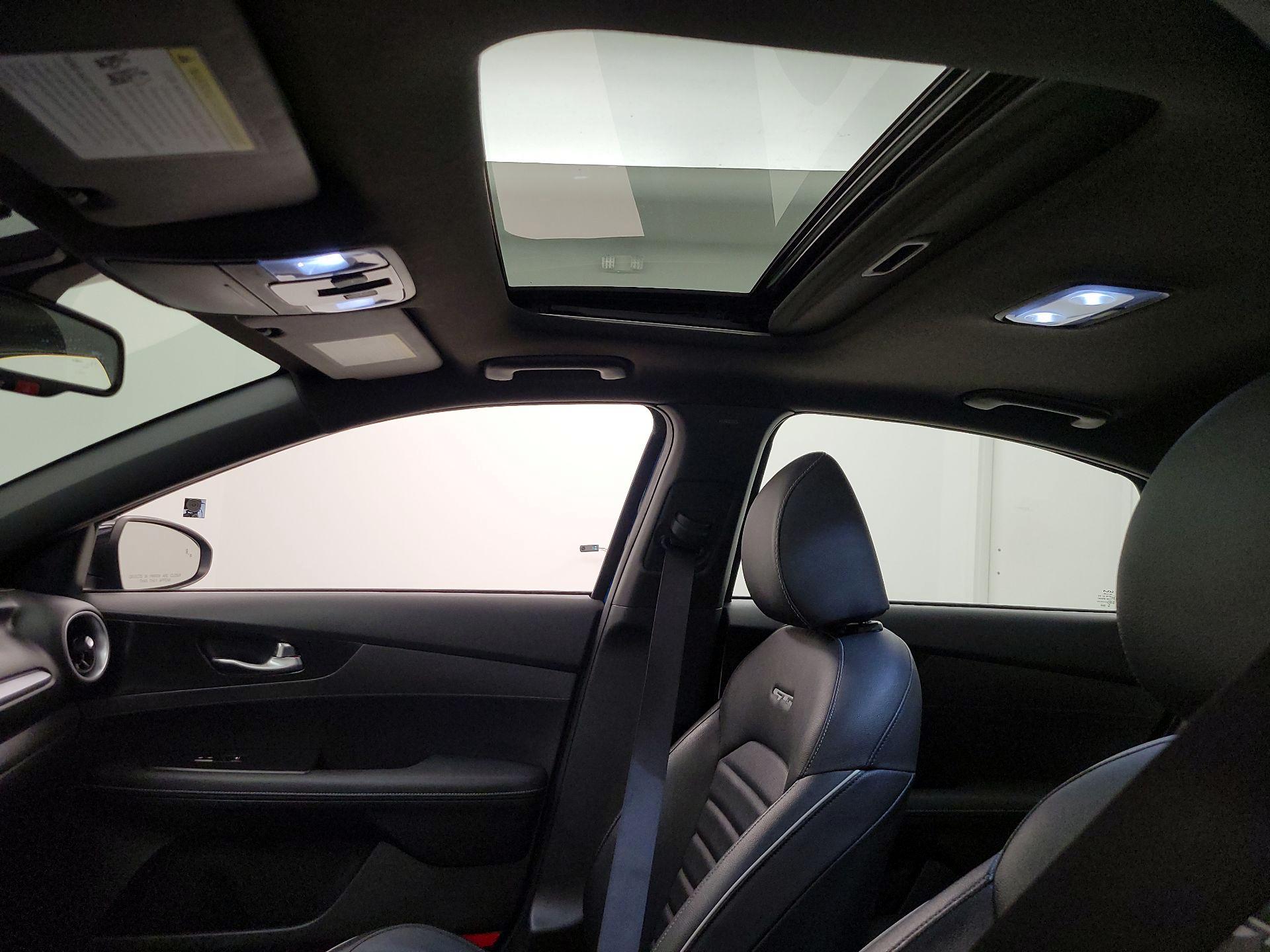 Thumbnail: 2023 Kia Forte - 20