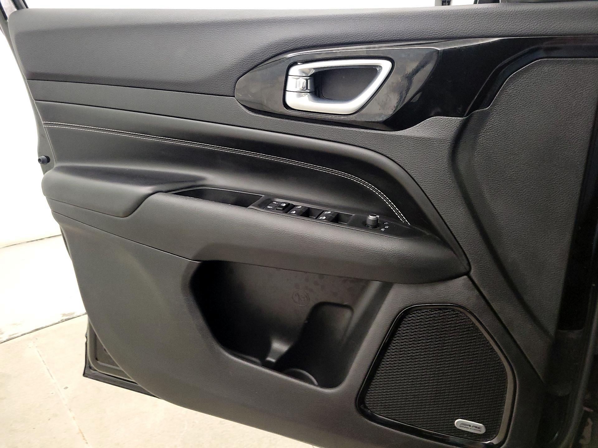 Thumbnail: 2022 Jeep Compass - 12