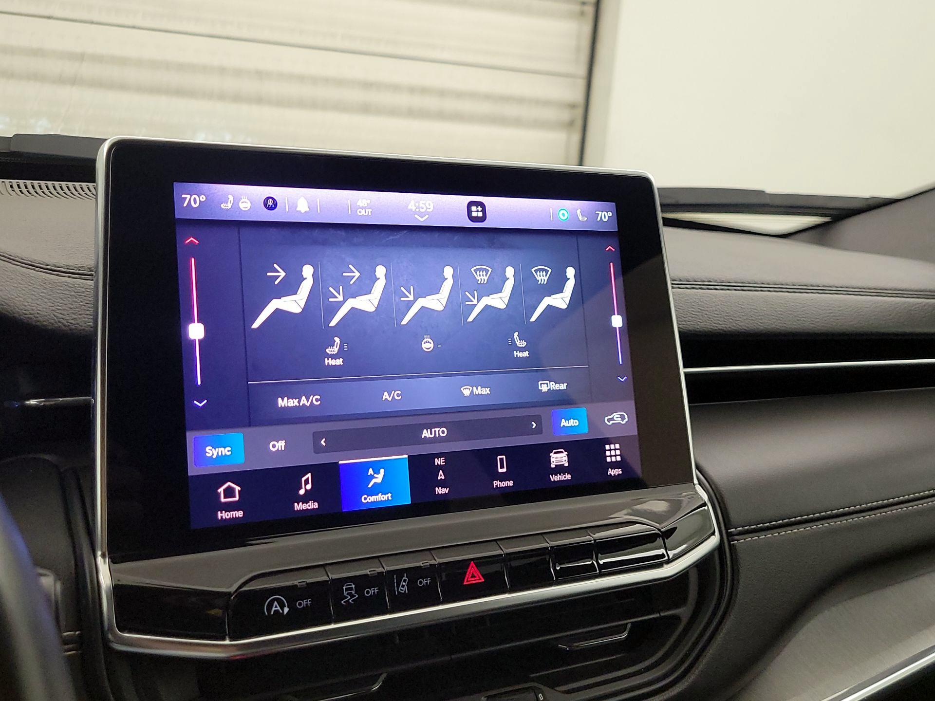 Thumbnail: 2022 Jeep Compass - 17