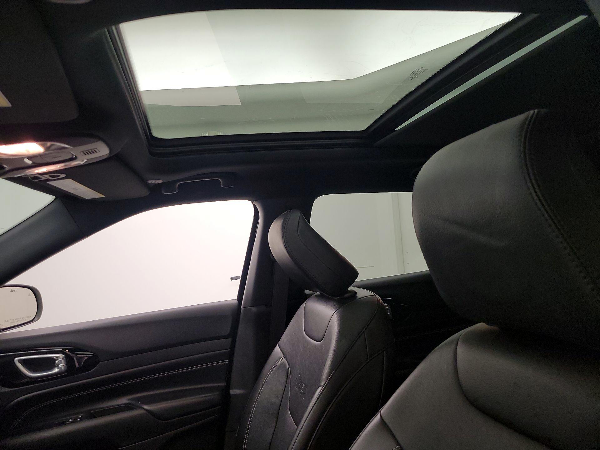 Thumbnail: 2022 Jeep Compass - 20