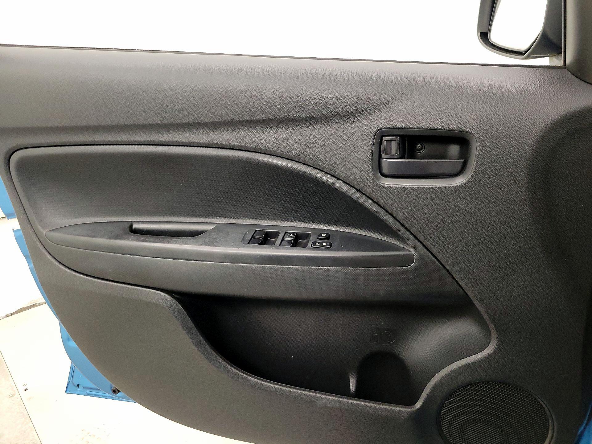 Thumbnail: 2020 Mitsubishi Mirage - 12