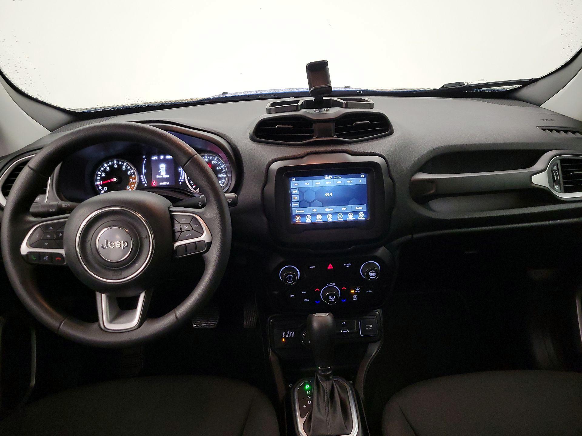 Thumbnail: 2020 Jeep Renegade - 9