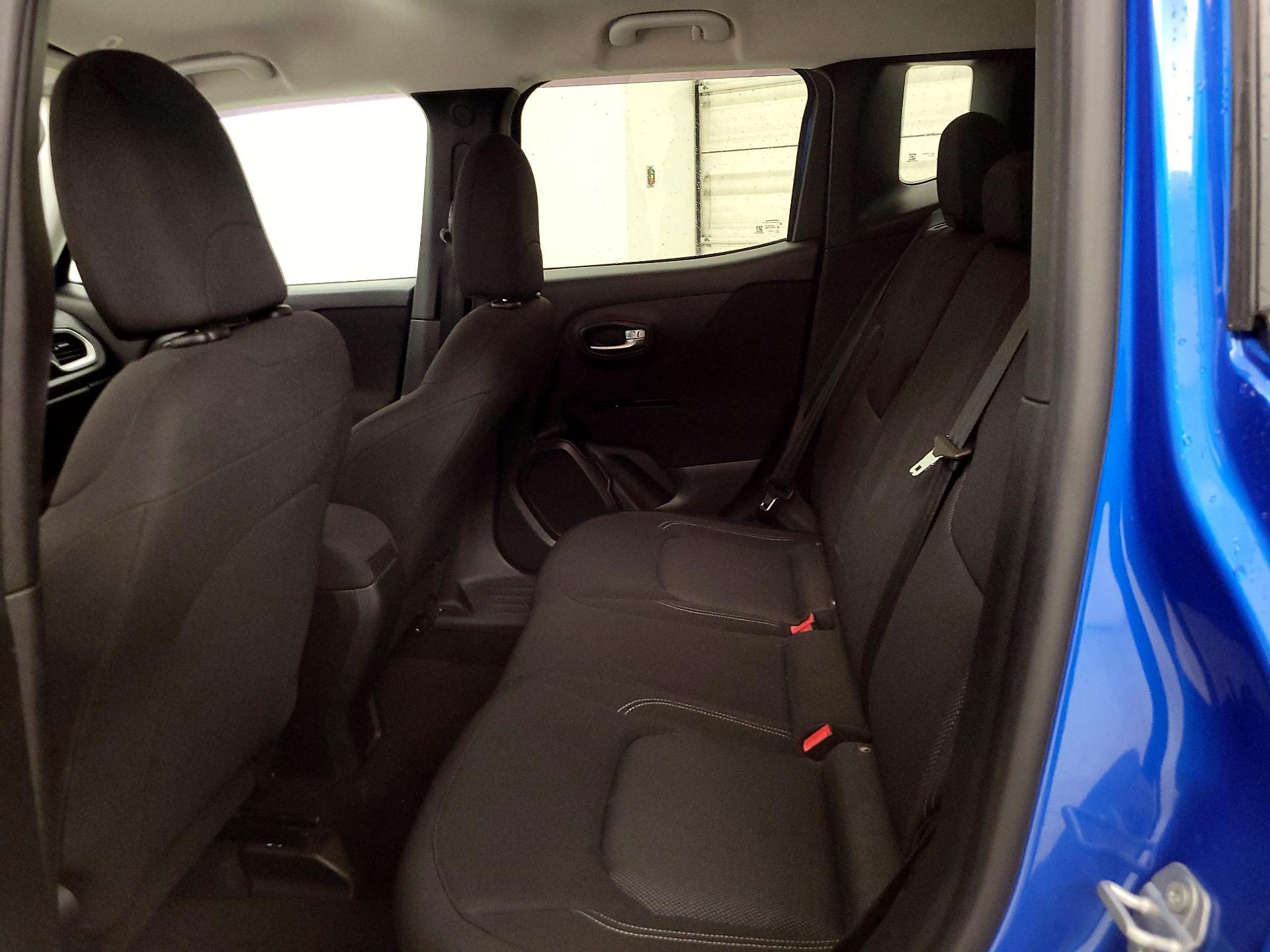 Thumbnail: 2020 Jeep Renegade - 19