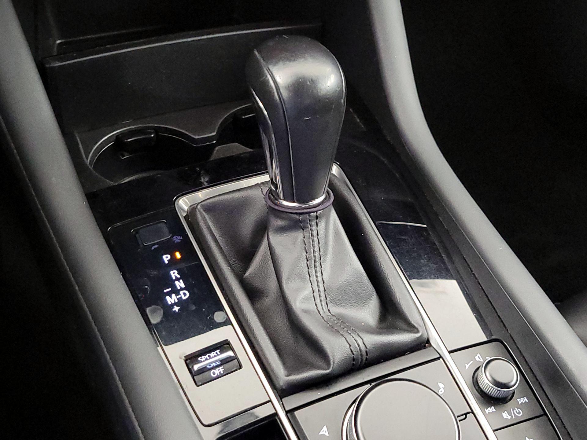 Thumbnail: 2019 Mazda Mazda3 - 17
