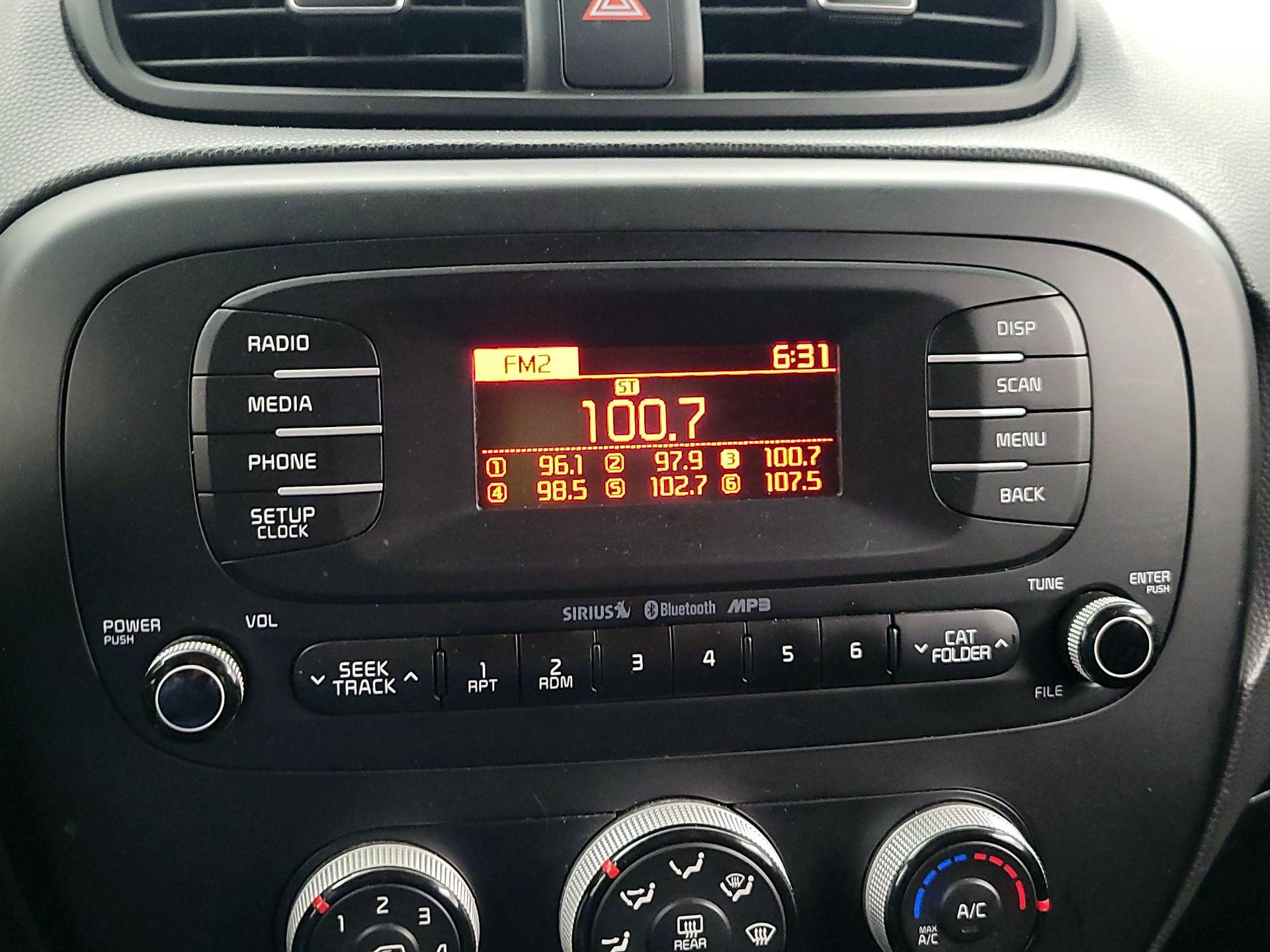 Thumbnail: 2016 Kia Soul - 14