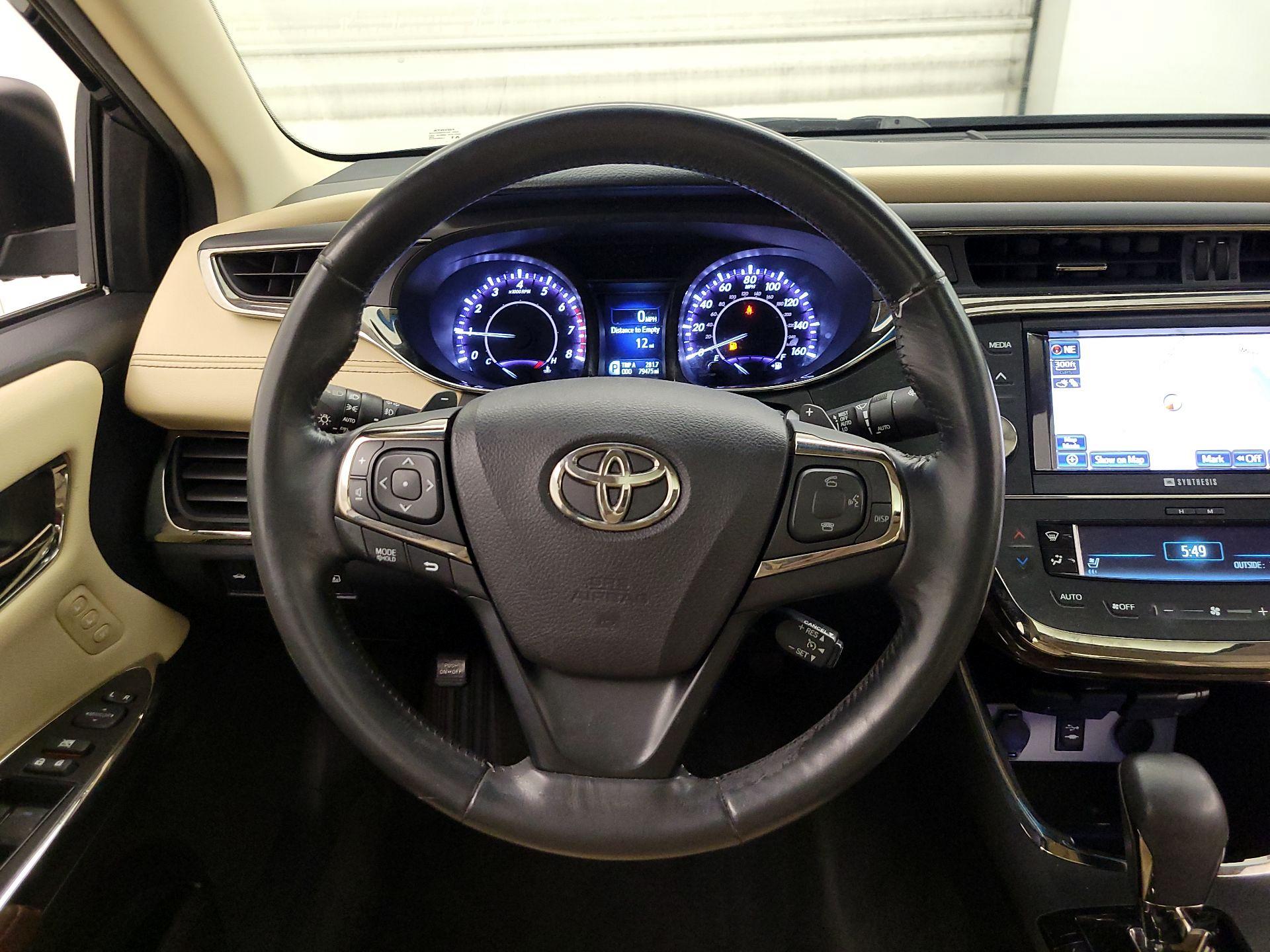 Thumbnail: 2014 Toyota Avalon - 10