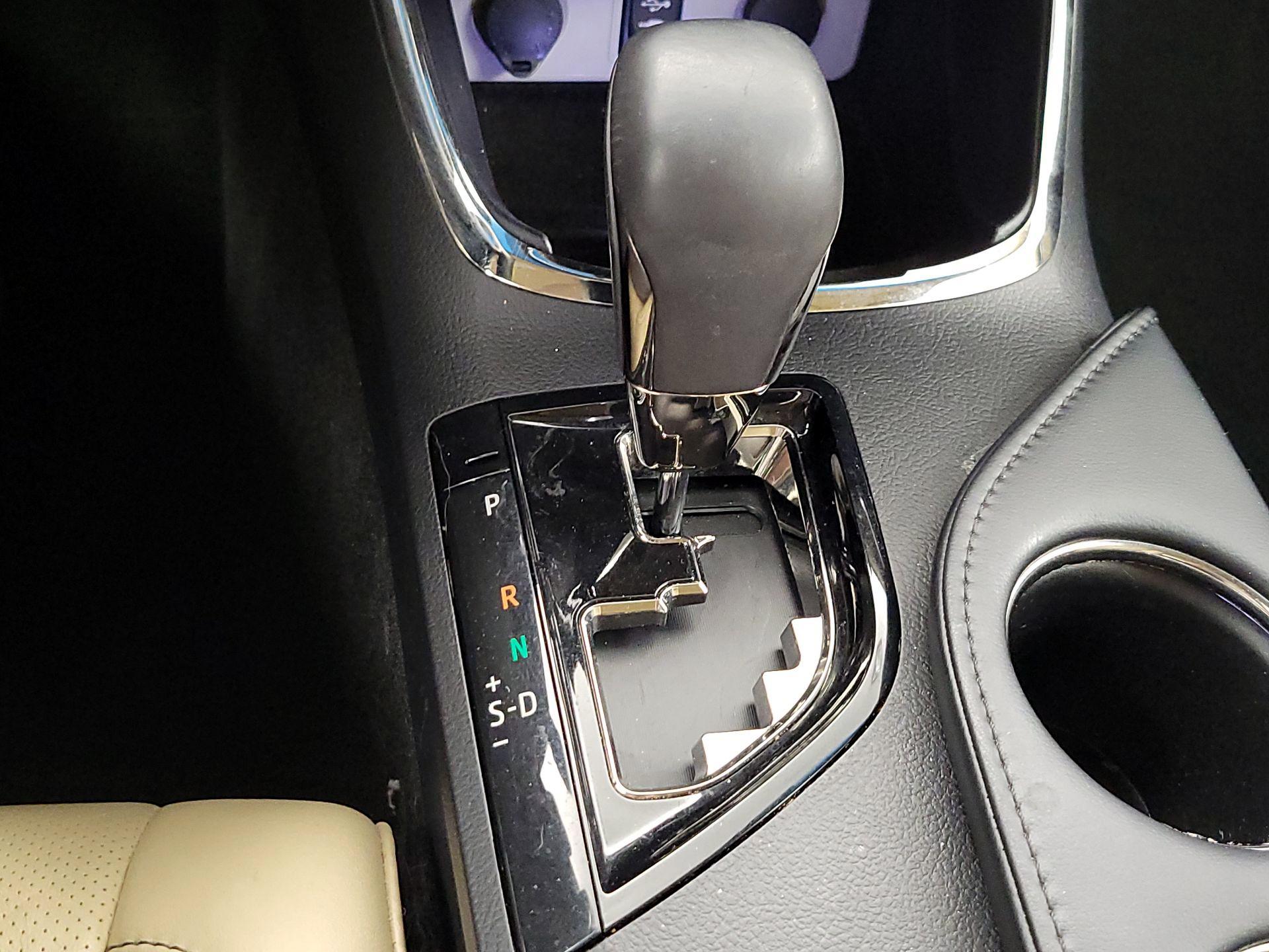 Thumbnail: 2014 Toyota Avalon - 18