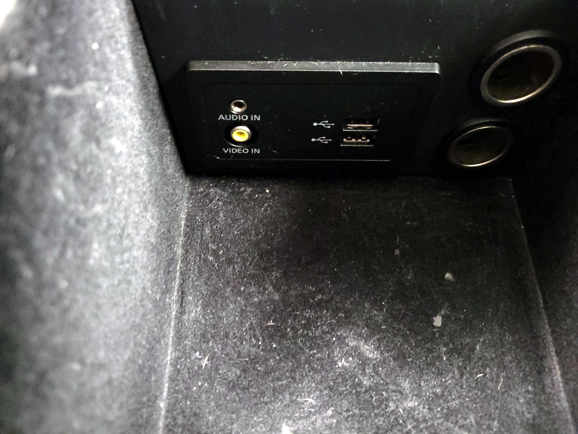 Thumbnail: 2015 INFINITI Q50 - 18