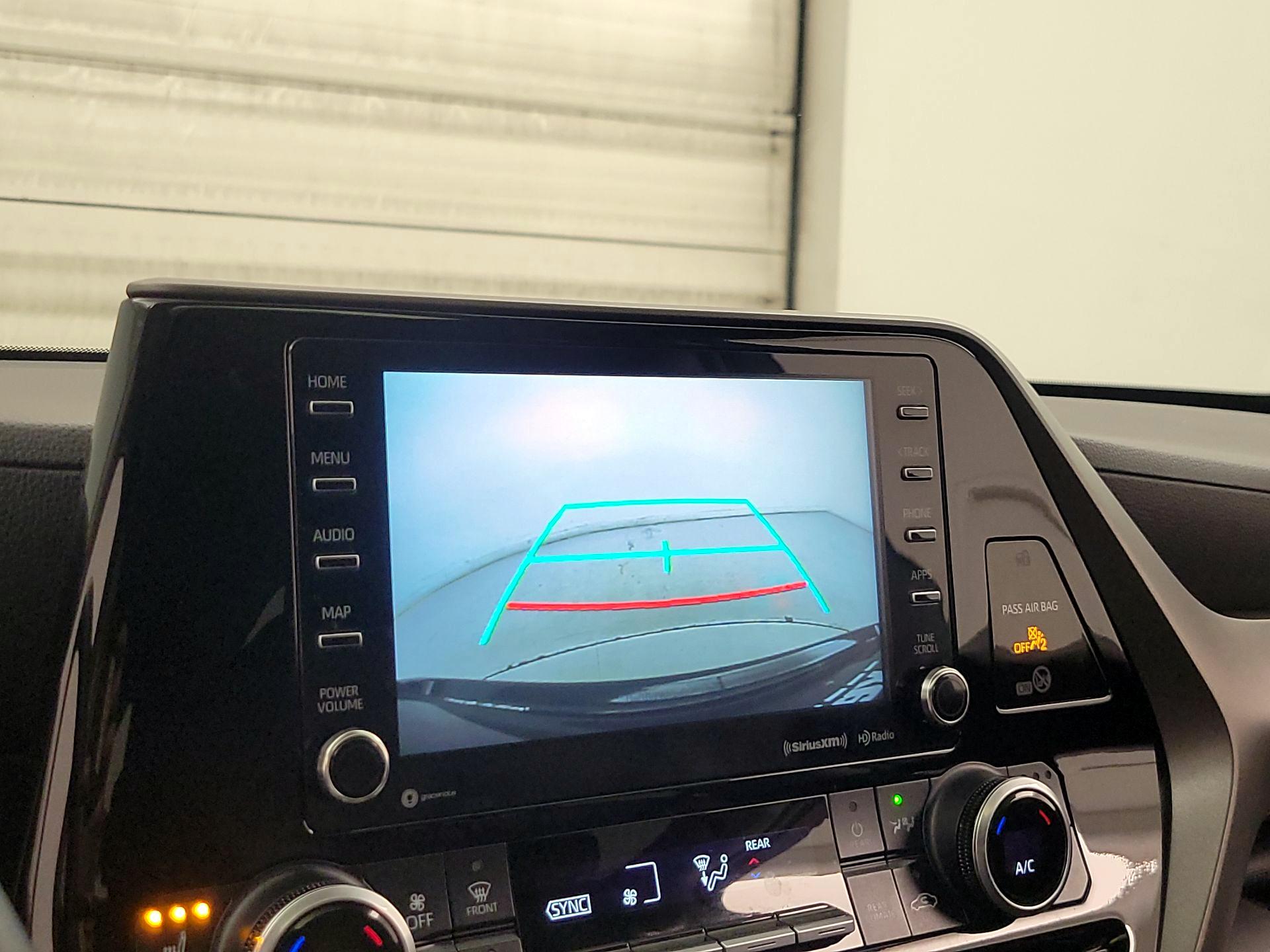 Thumbnail: 2021 Toyota Highlander - 15