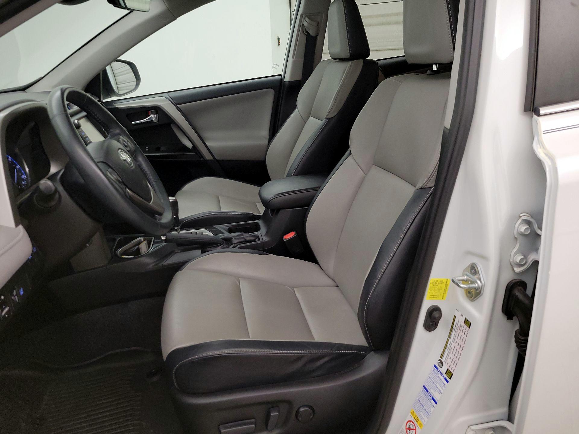 Thumbnail: 2017 Toyota RAV4 - 11